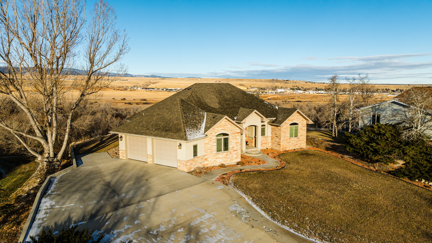 Buffalo, Wyoming, 82834, United States, 4 Bedrooms Bedrooms, ,4 BathroomsBathrooms,Residential,For Sale,2005506