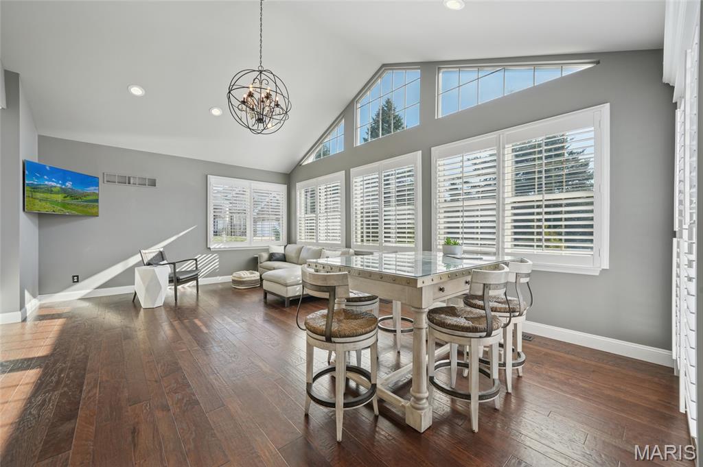 Ellisville, Missouri, 63021, United States, 3 Bedrooms Bedrooms, ,3 BathroomsBathrooms,Residential,For Sale,1988927