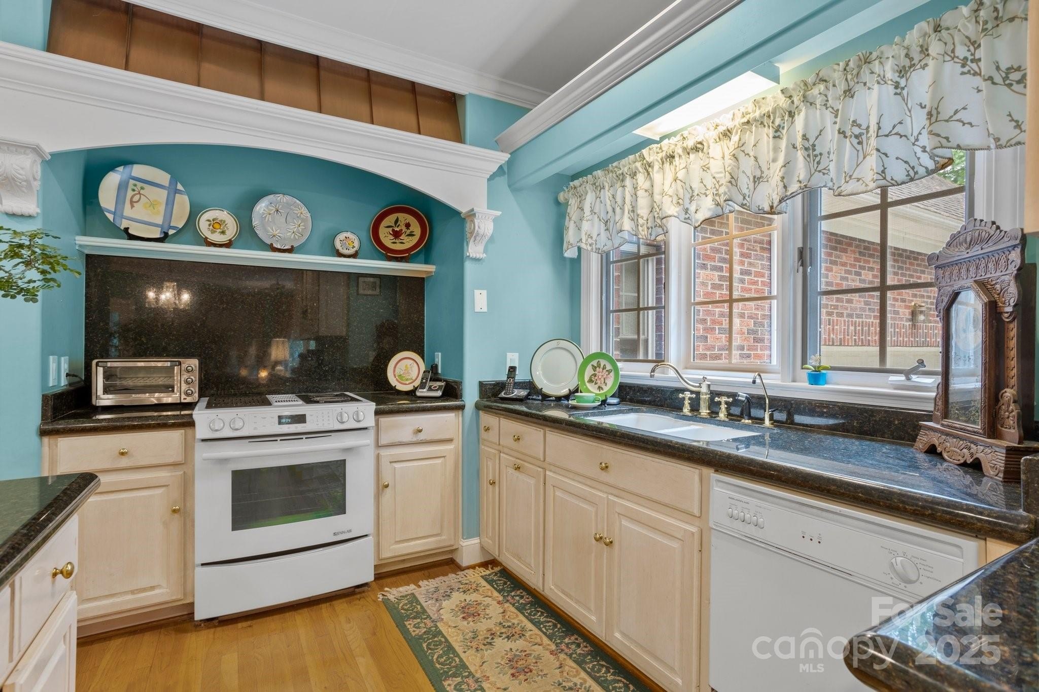 Salisbury, North Carolina, 28147, United States, 4 Bedrooms Bedrooms, ,5 BathroomsBathrooms,Residential,For Sale,1942875