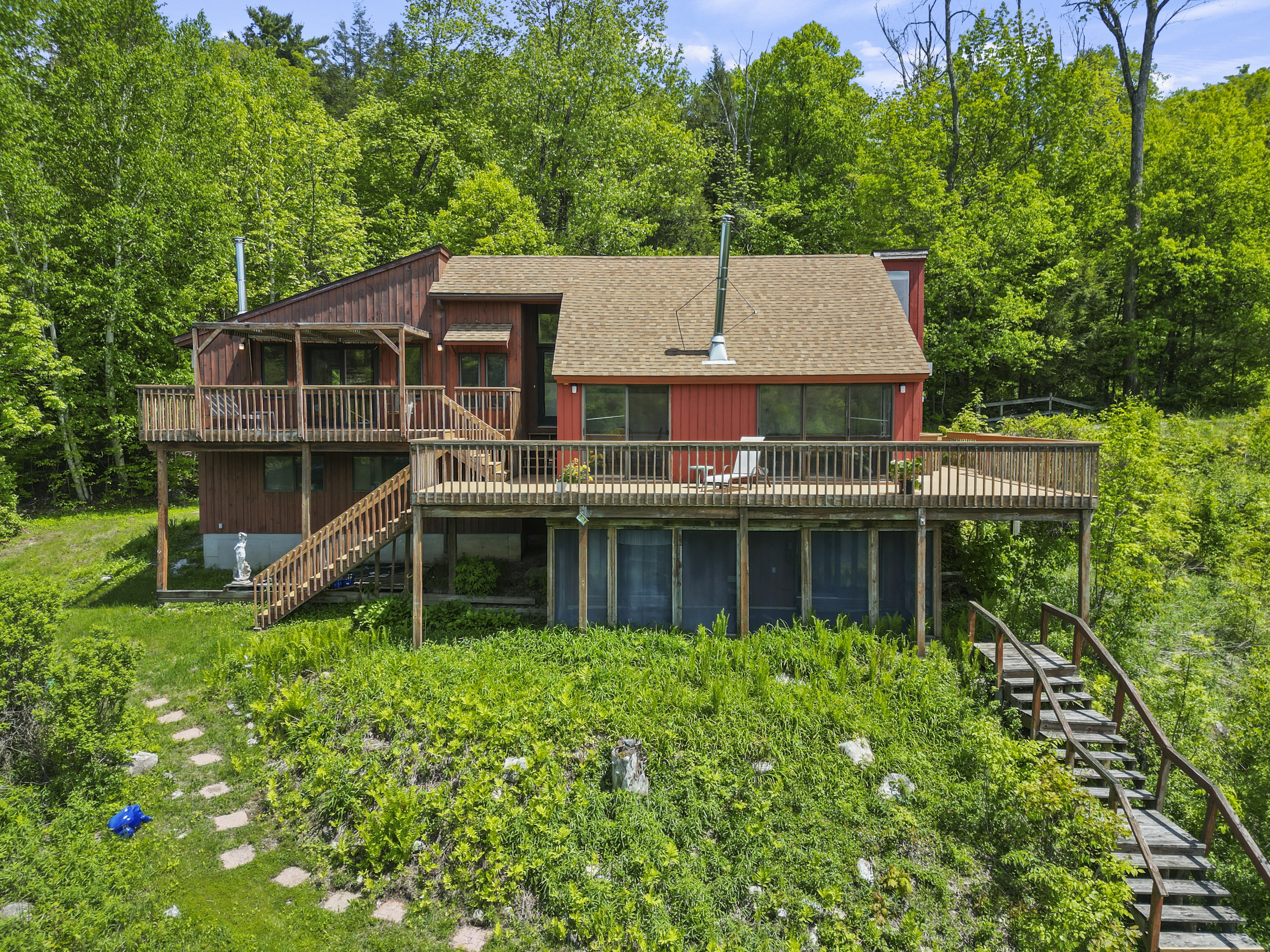  Exceptional Waterfront Retreat on Tranquil Hayes Pond - 物件實景