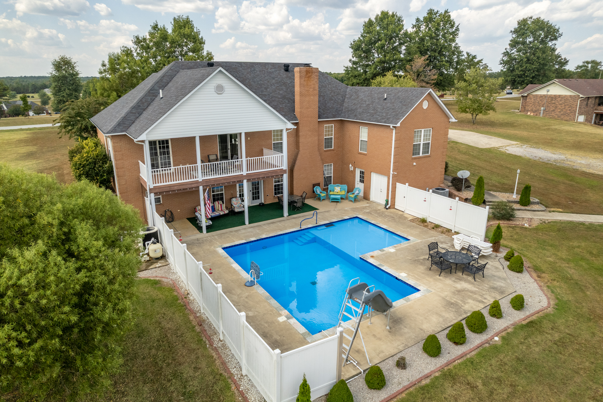 Poplar Bluff, Missouri, 63901, United States, 6 Bedrooms Bedrooms, ,3 BathroomsBathrooms,Residential,For Sale,1977359