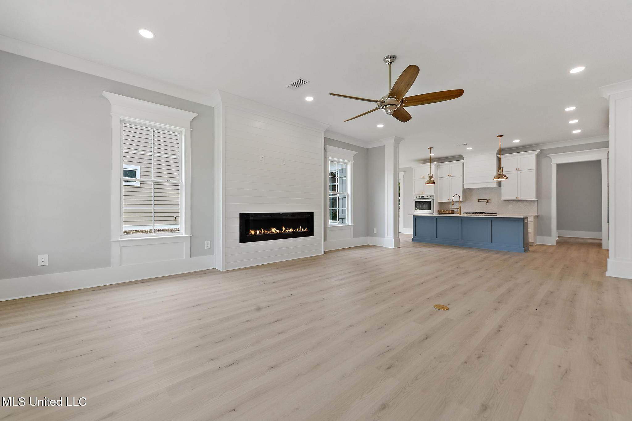 Gulfport, Mississippi, 39503, United States, 3 Bedrooms Bedrooms, ,2 BathroomsBathrooms,Residential,For Sale,1784044