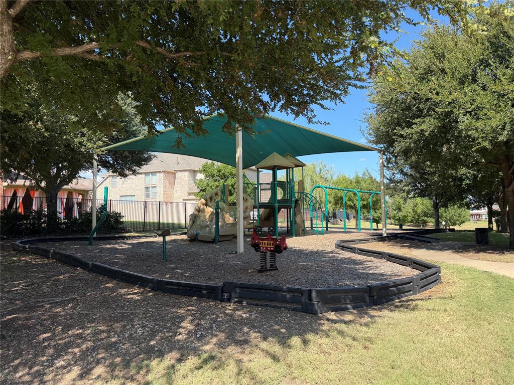 Grand Prairie, Texas, 75054, United States, 4 Bedrooms Bedrooms, ,4 BathroomsBathrooms,Residential,For Sale,1977101