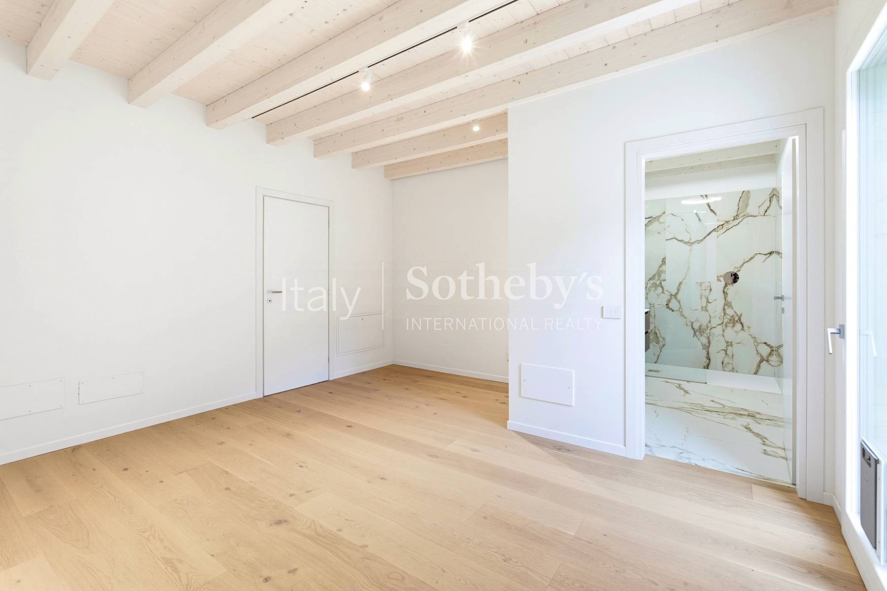  Stunning Penthouse with Pool and Lake Iseo Views - 物件實景