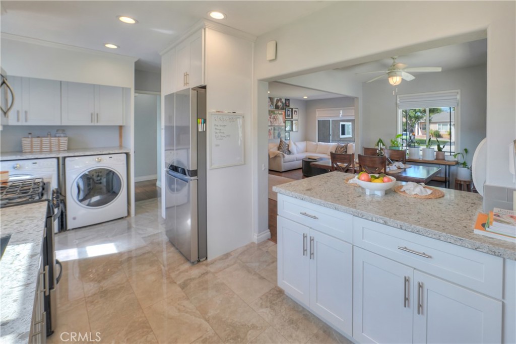 Lakewood, California, 90712, United States, 2 Bedrooms Bedrooms, ,1 BathroomBathrooms,Residential,For Sale,1933533