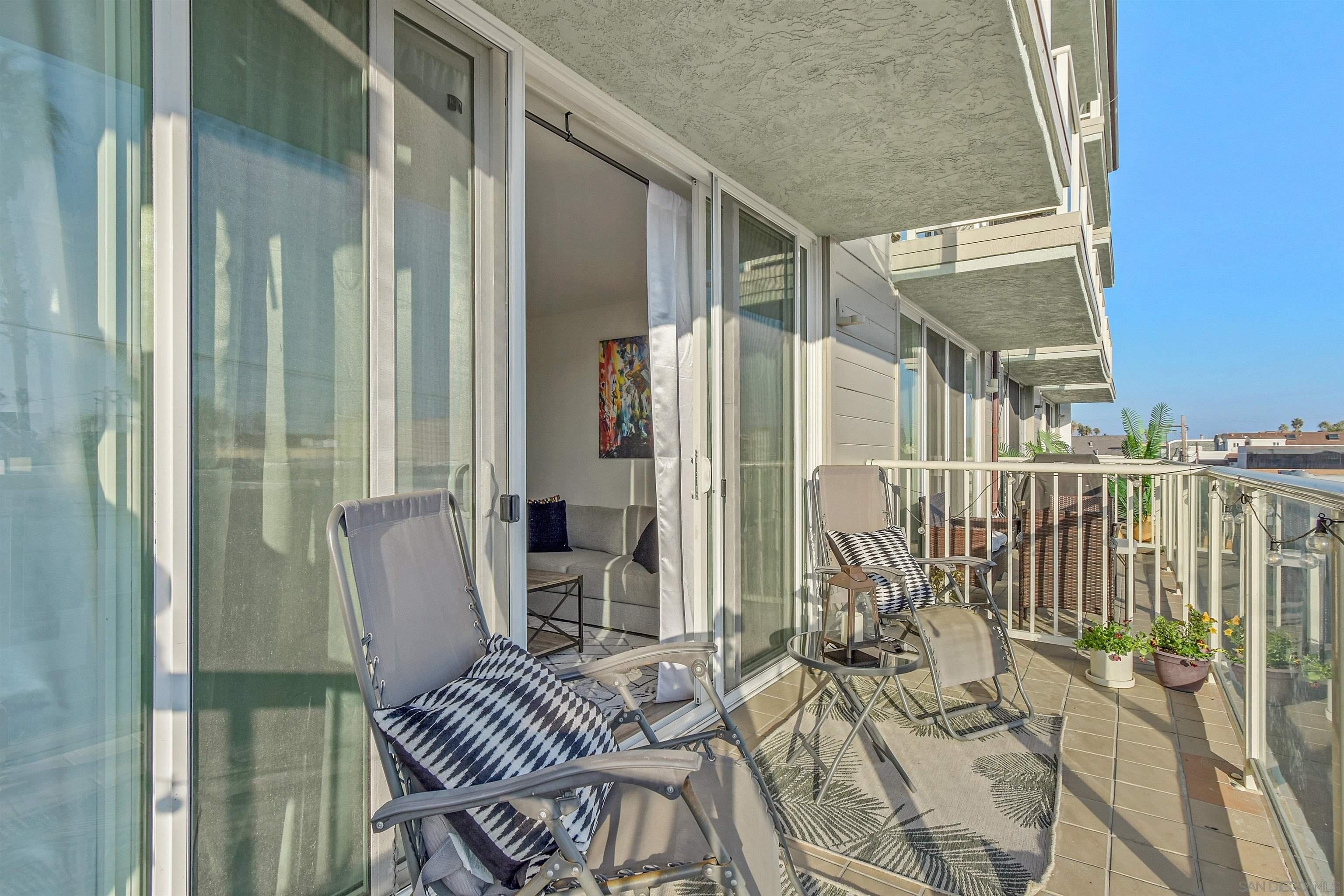 725 Redondo Ct 22, San Diego, California, 92109, United States, 1 Bedroom Bedrooms, ,1 BathroomBathrooms,Residential,For Sale,725 Redondo Ct 22,1672266