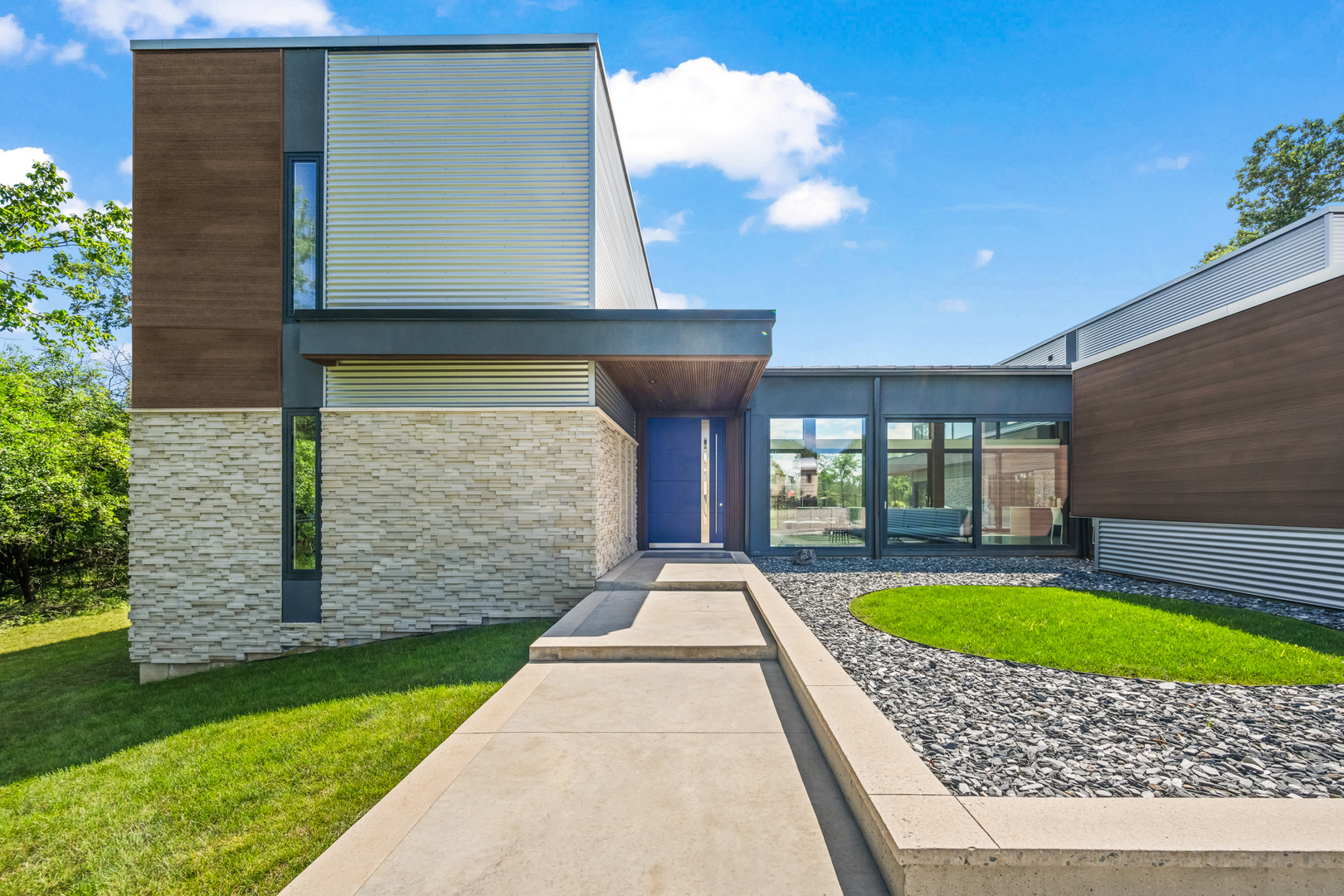 Glenview, Illinois, 60025, United States, 6 Bedrooms Bedrooms, ,8 BathroomsBathrooms,Residential,For Sale,1941643