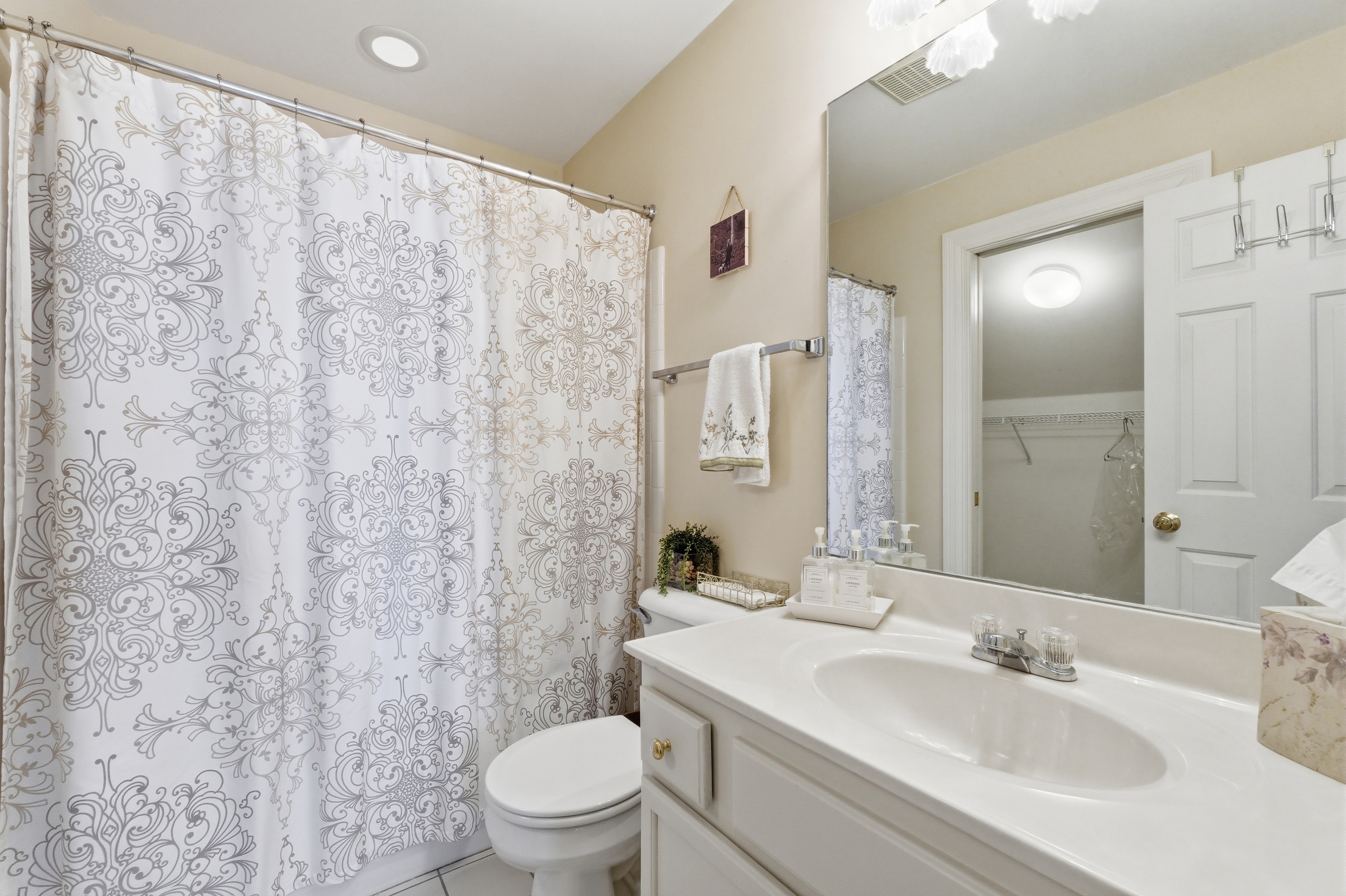  3823 Spring Arbor Drive, Louisville, KY 40245 - 物件實景