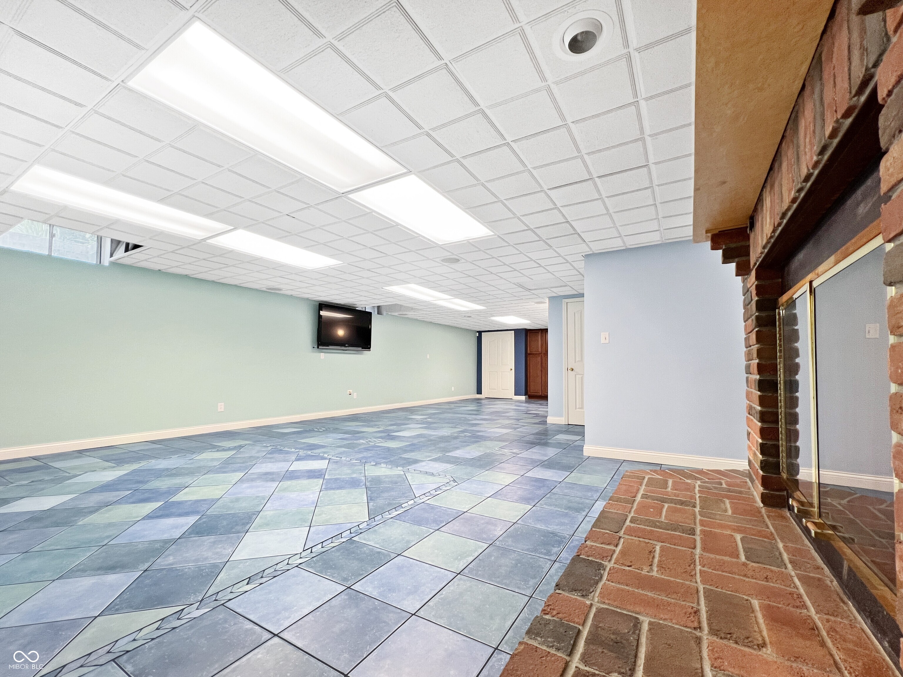 Columbus, Indiana, 47201, United States, 5 Bedrooms Bedrooms, ,6 BathroomsBathrooms,Residential,For Sale,1979621