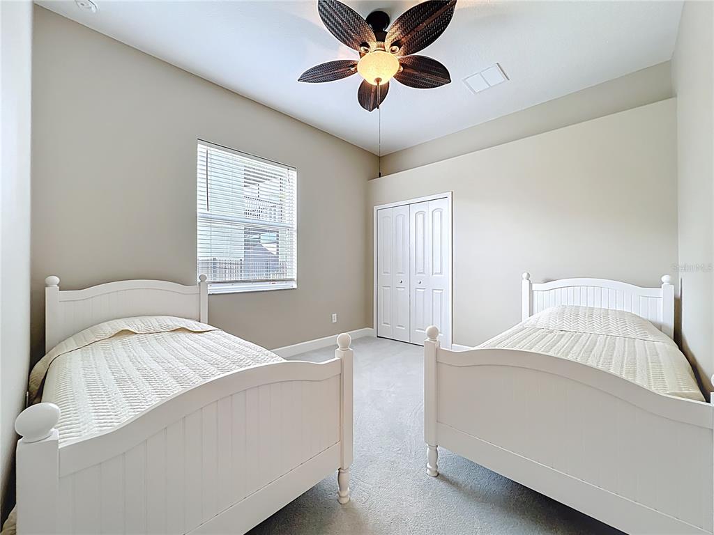 Orlando, Florida, 32829, United States, 4 Bedrooms Bedrooms, ,4 BathroomsBathrooms,Residential,For Sale,1913798