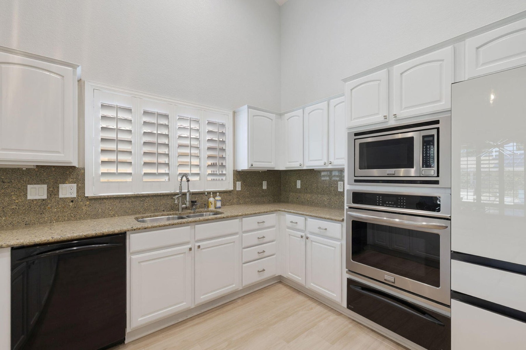  2623 N 162nd Avenue¦Goodyear, AZ - 物件實景