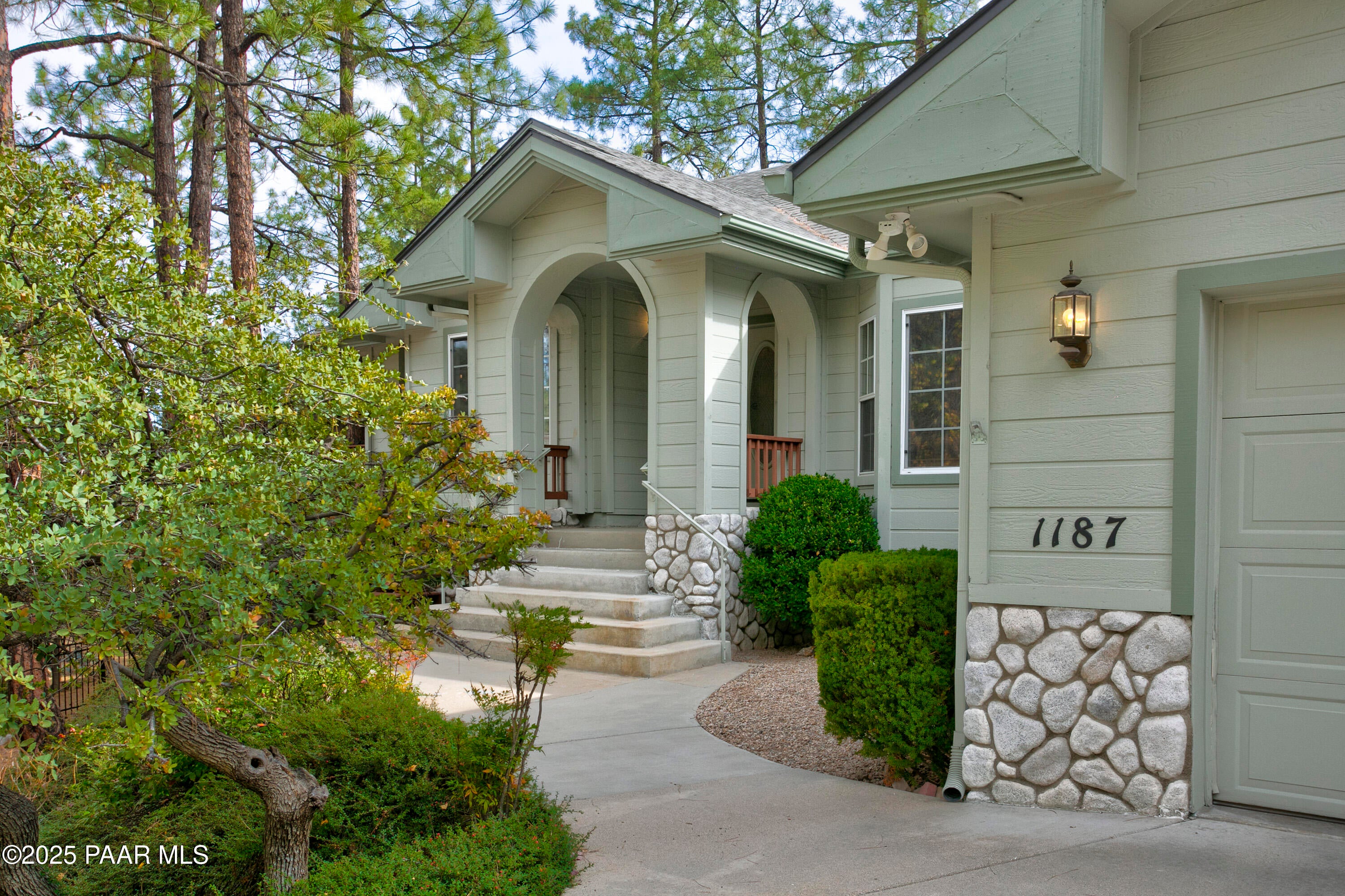 Prescott, Arizona, 86303, United States, 3 Bedrooms Bedrooms, ,2 BathroomsBathrooms,Residential,For Sale,1991312