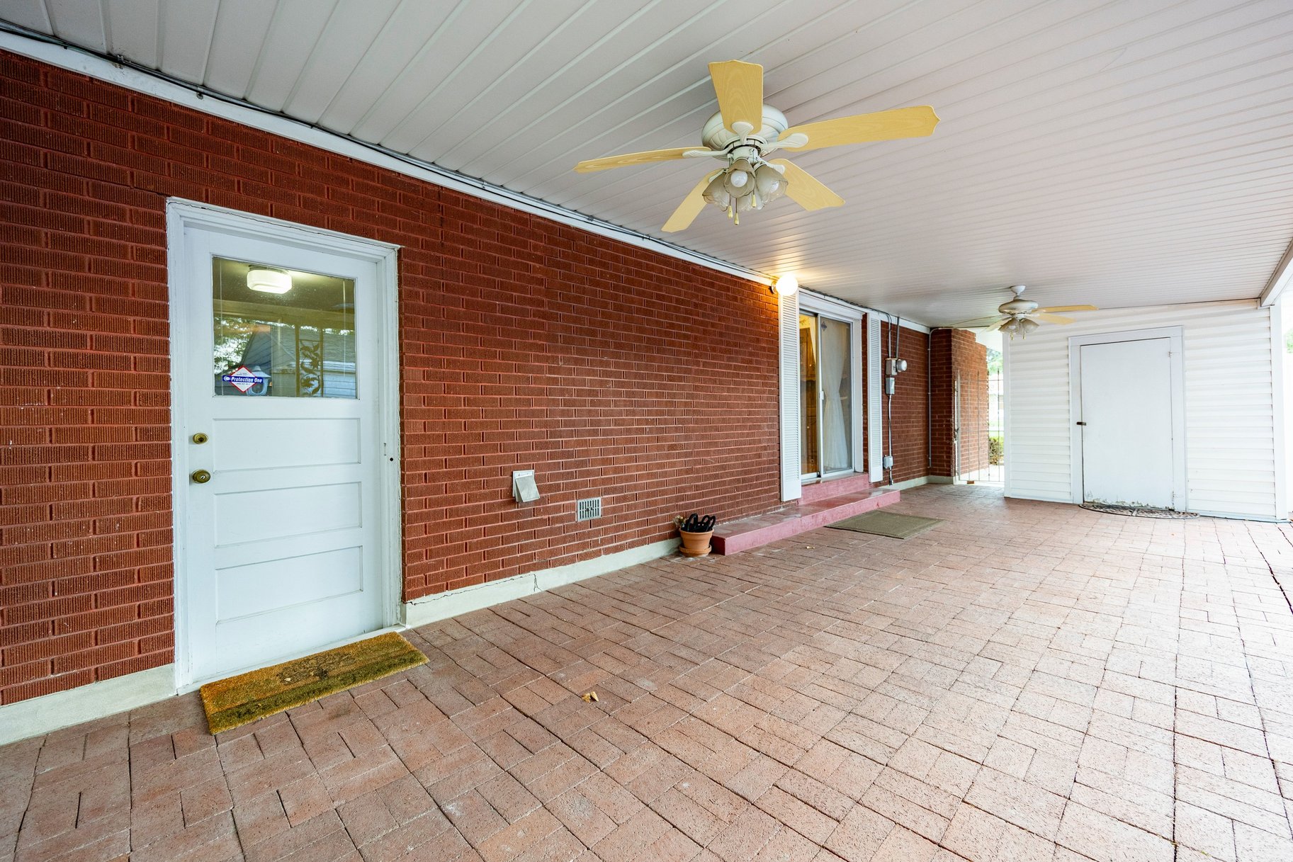  Single Level Living opportunity in the heart of Millcreek - 物件實景