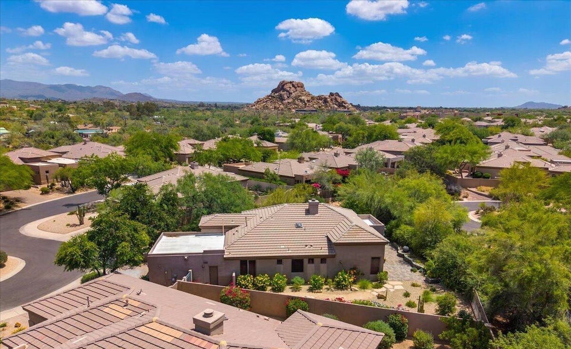 6755 East Nightingale Star Circle  Scottsdale, AZ - 物件實景