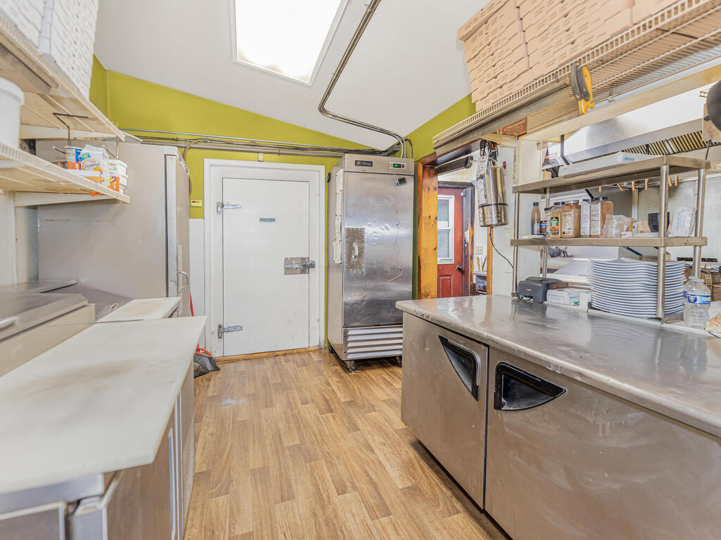 Middletown, New York, 12406, United States, ,1 BathroomBathrooms,Residential,For Sale,1976639