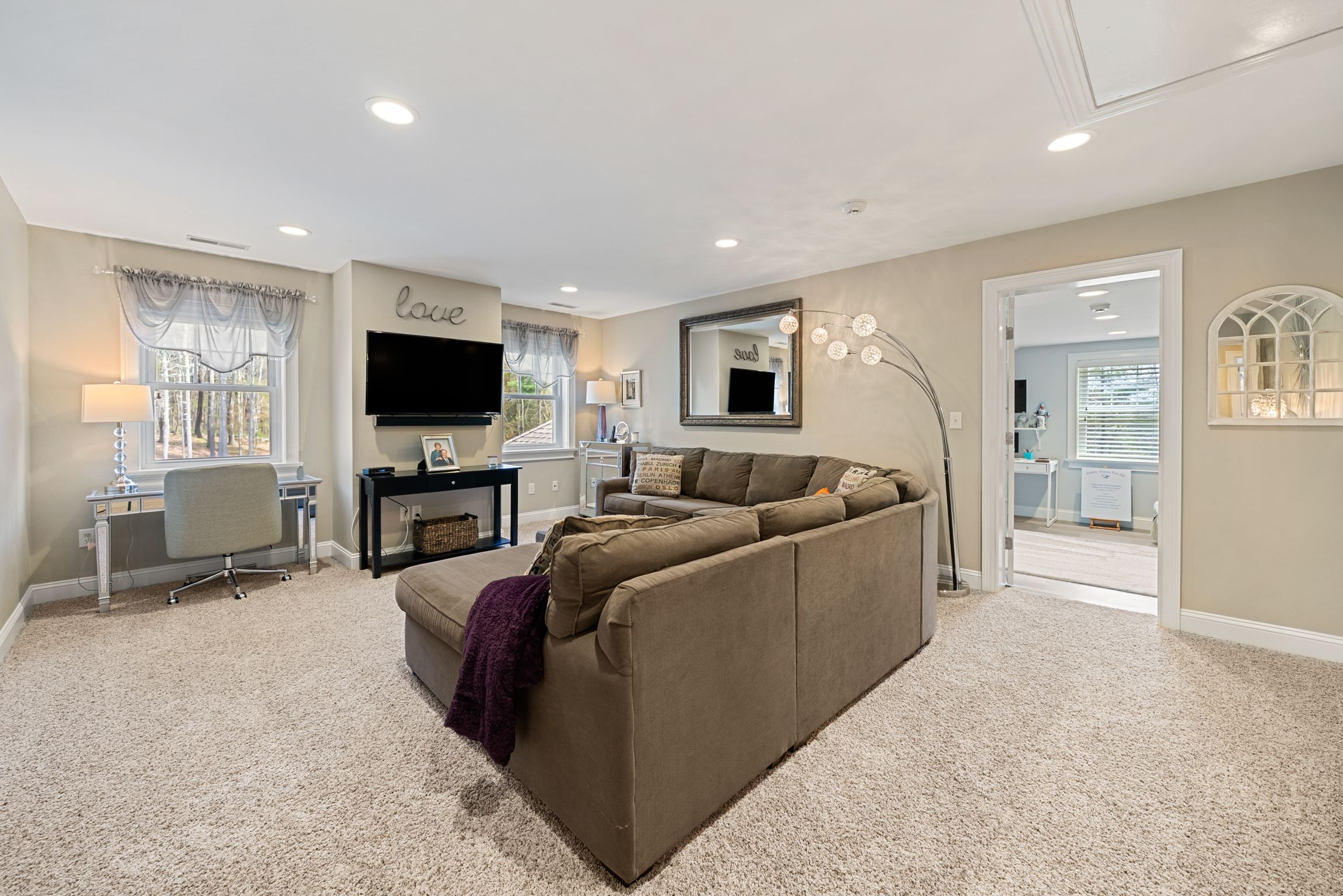  99 Red Gate Road, Tyngsborough, MA, 01879 - 物件實景