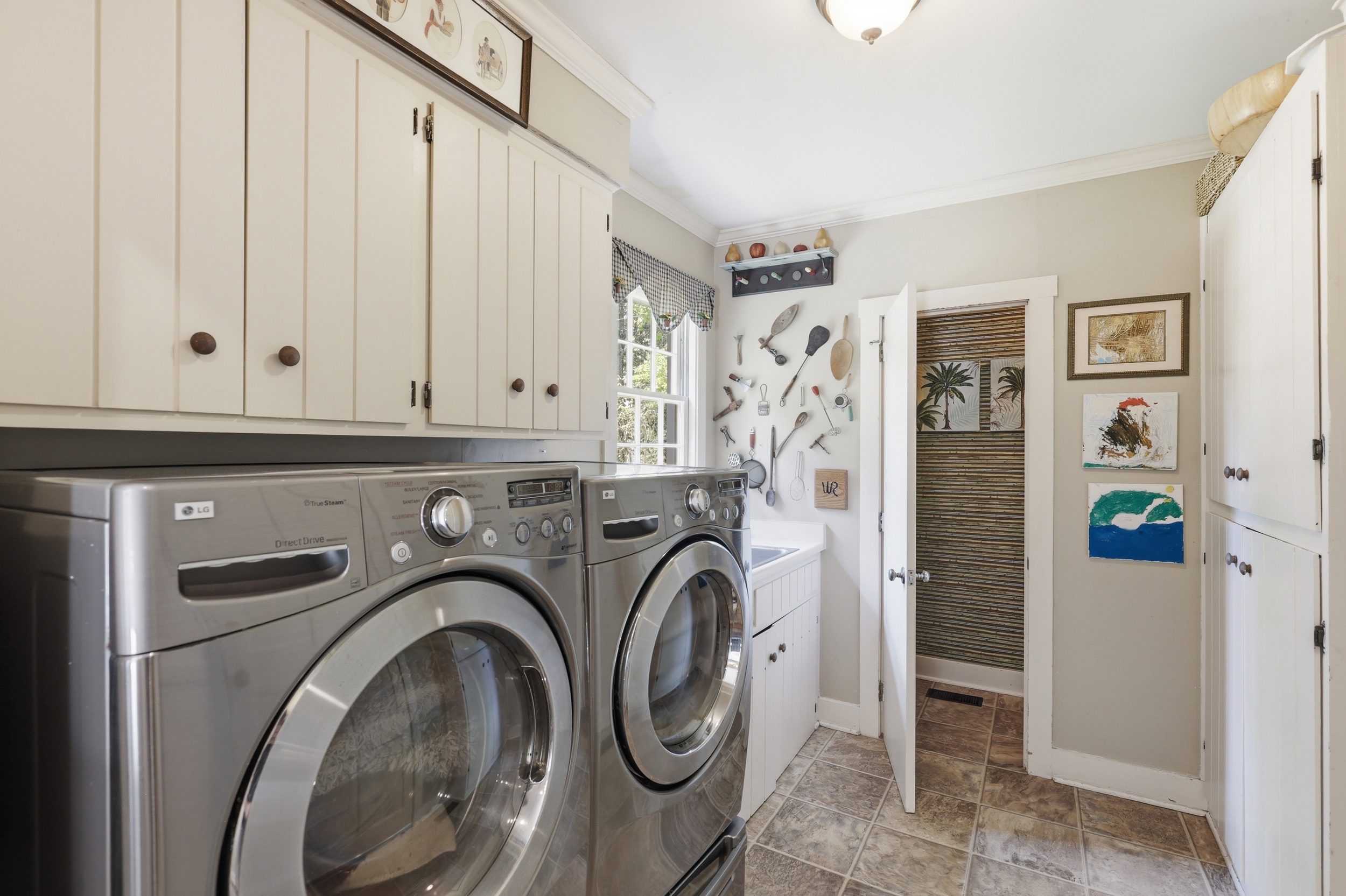  Prestigious Home in Ardsley Park Featured in Southern Living Magazine - 物件實景