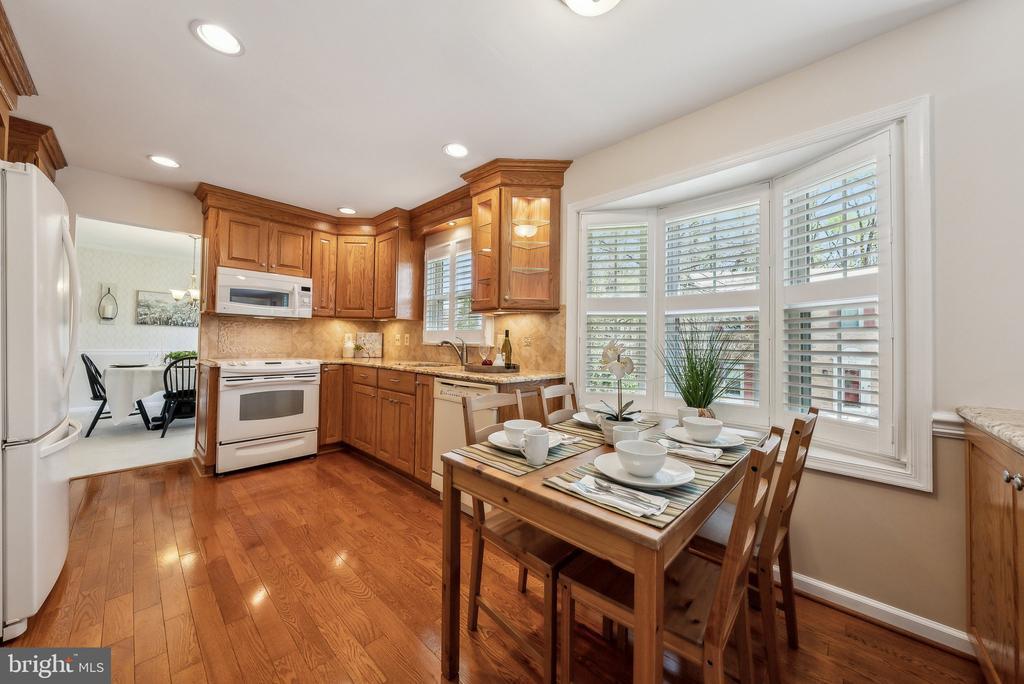 Springfield, Virginia, 22153, United States, 3 Bedrooms Bedrooms, ,3 BathroomsBathrooms,Residential,For Sale,1895799