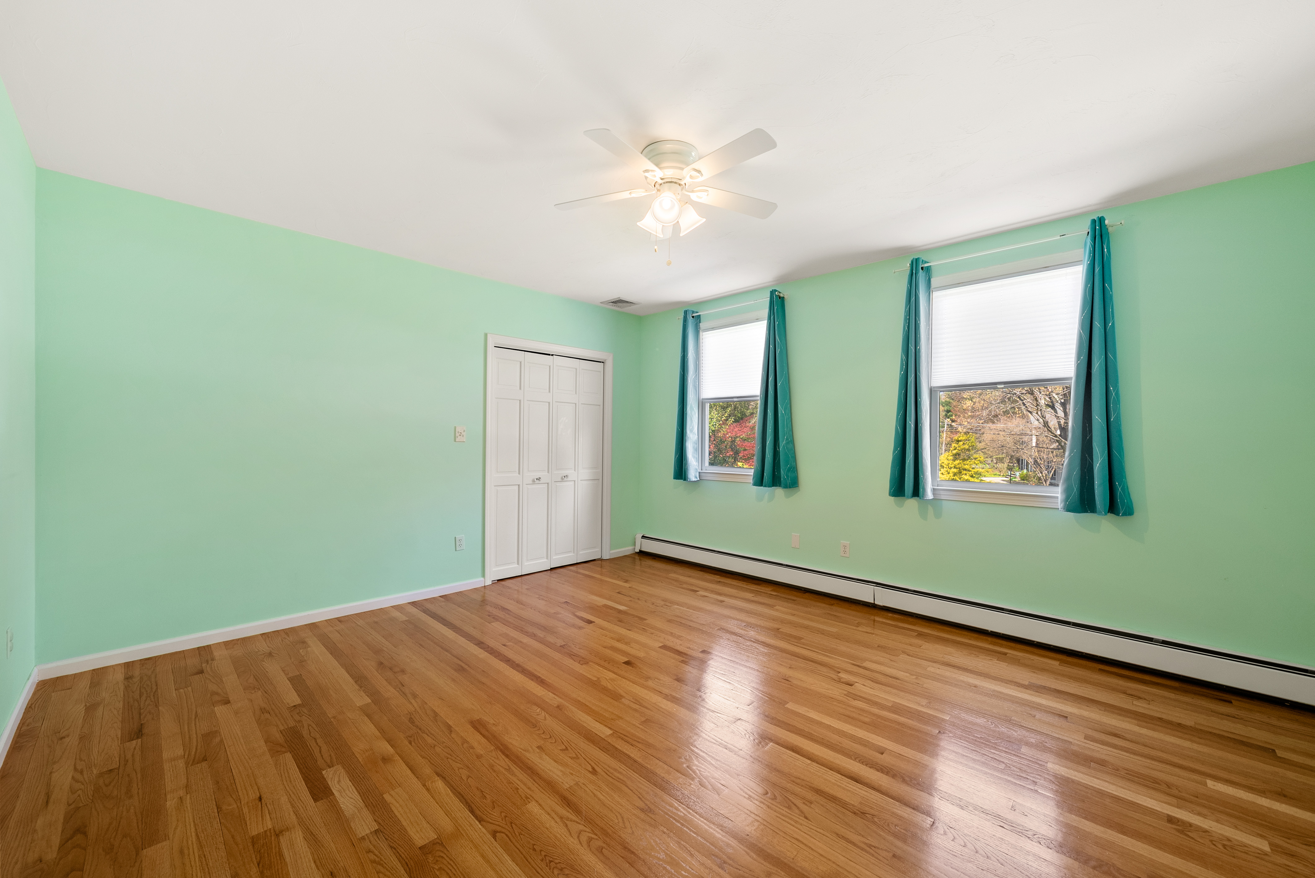  16 Foxhunt Trail, Walpole, MA, 02181 - 物件實景
