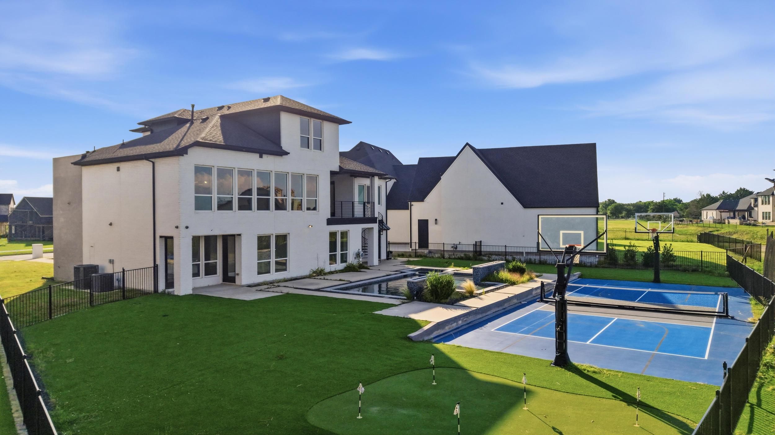  7/5 off Lake Ray Hubbard in Forney with Pool and Pickleball Courts - 物件實景
