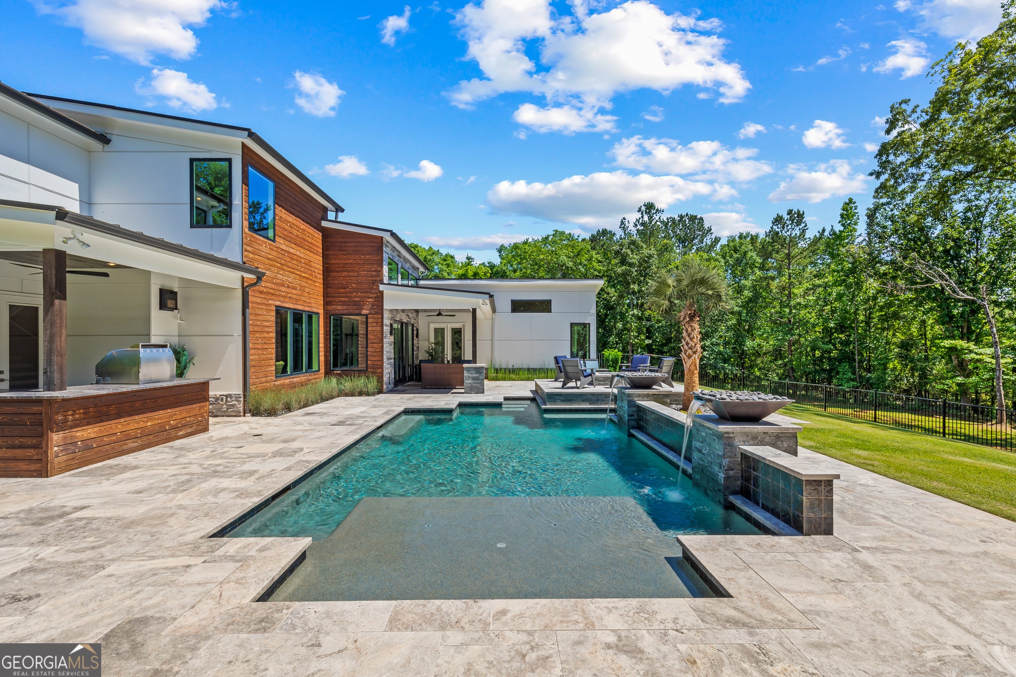 Tyrone, Georgia, 30290, United States, 4 Bedrooms Bedrooms, ,4 BathroomsBathrooms,Residential,For Sale,1920304