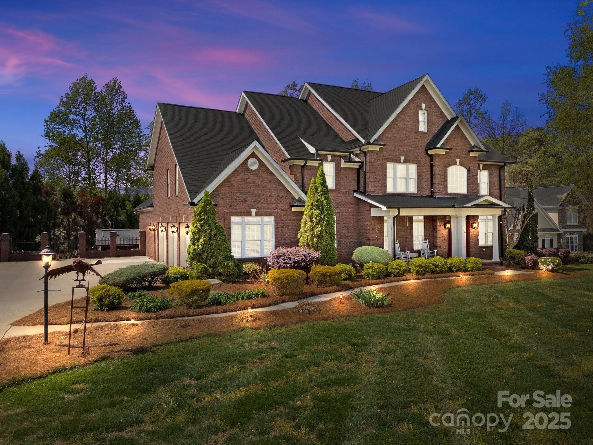 Salisbury, North Carolina, 28146, United States, 4 Bedrooms Bedrooms, ,4 BathroomsBathrooms,Residential,For Sale,1888803