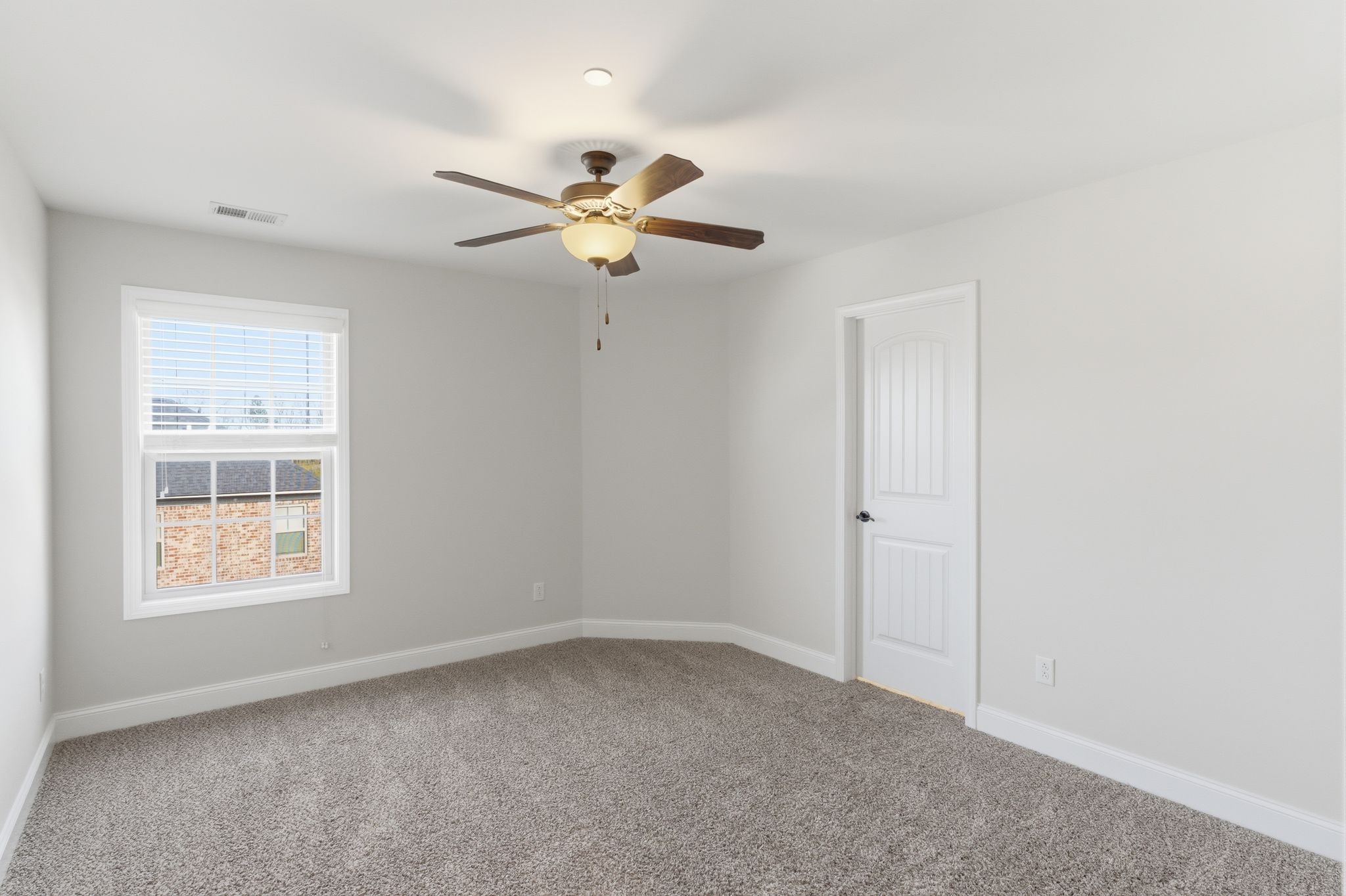  1007 Azalea Ct S, Ashland City, TN, 37015 - 物件實景