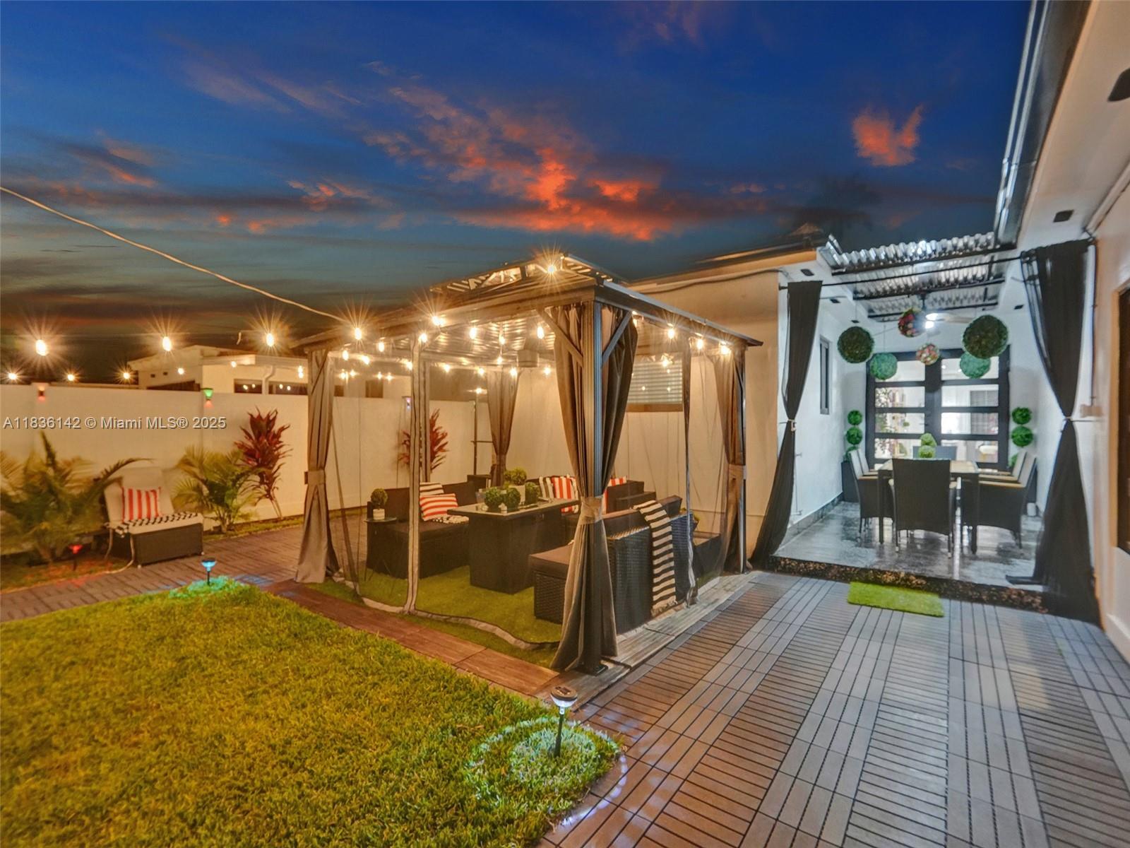 Hollywood, Florida, 33019, United States, 3 Bedrooms Bedrooms, ,2 BathroomsBathrooms,Residential,For Sale,1898660