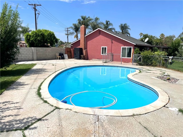 Riverside, California, 92503, United States, 4 Bedrooms Bedrooms, ,2 BathroomsBathrooms,Residential,For Sale,1928709