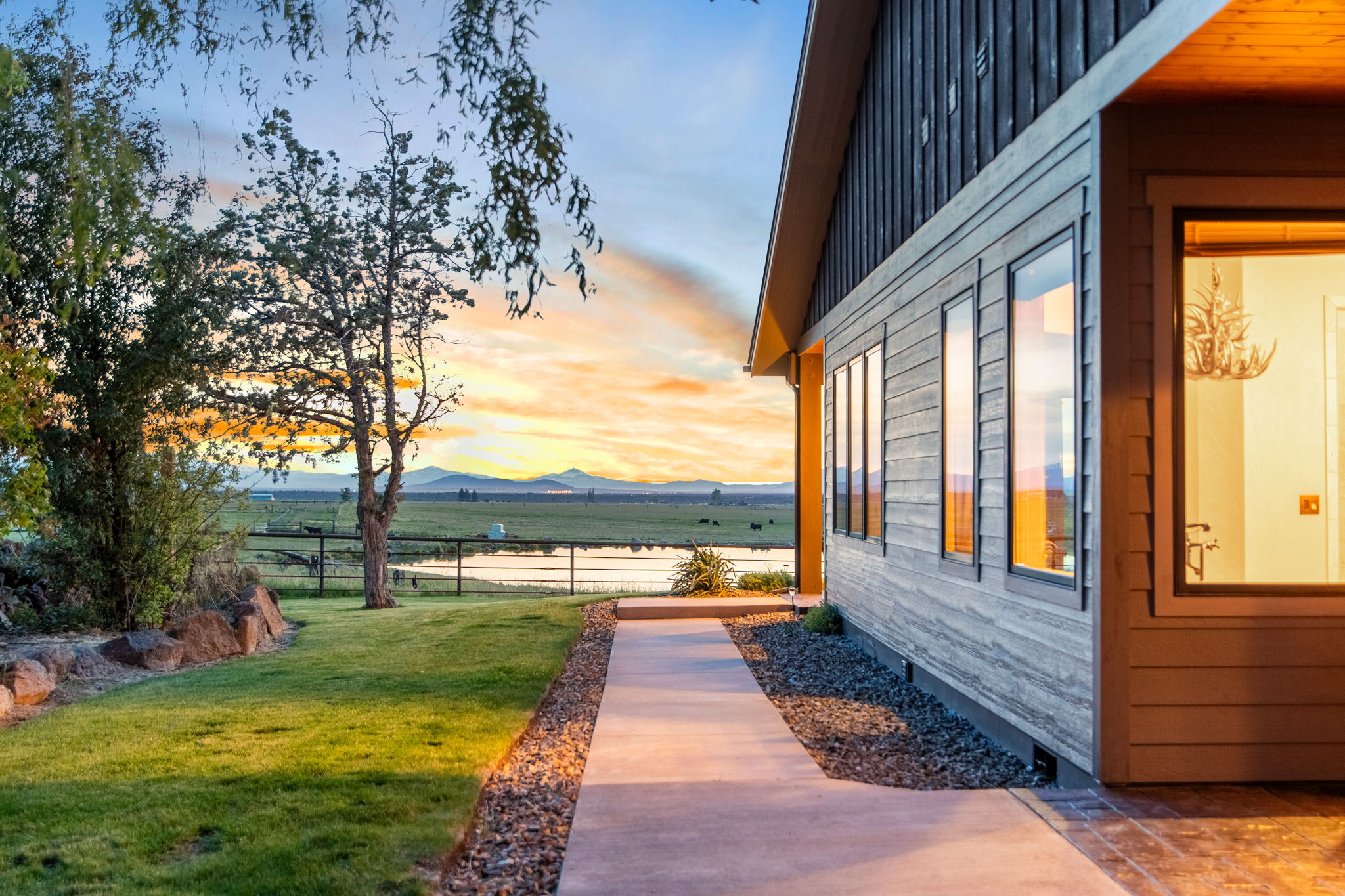 13501 SW Riggs Rd., Powell Butte, Oregon, 97753, United States, 3 Bedrooms Bedrooms, ,4 BathroomsBathrooms,Farm And Agriculture,For Sale,13501 SW Riggs Rd.,1623020