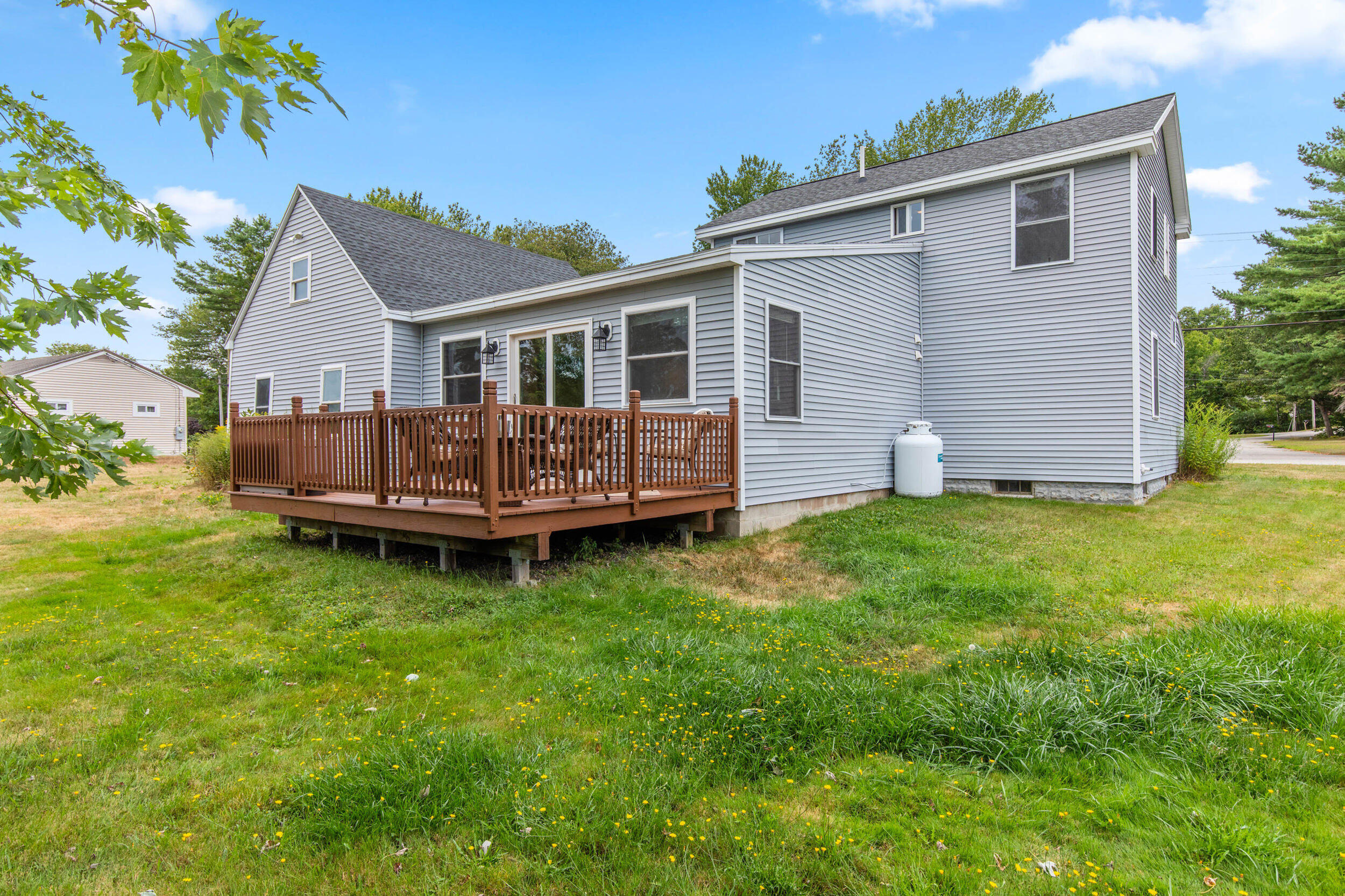Biddeford, Maine, 04005, United States, 3 Bedrooms Bedrooms, ,2 BathroomsBathrooms,Residential,For Sale,1925813