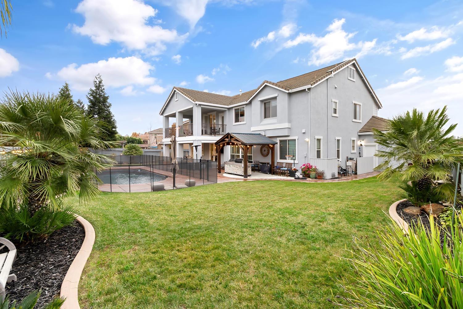 Elk Grove, California, 95757, United States, 5 Bedrooms Bedrooms, ,5 BathroomsBathrooms,Residential,For Sale,2001811