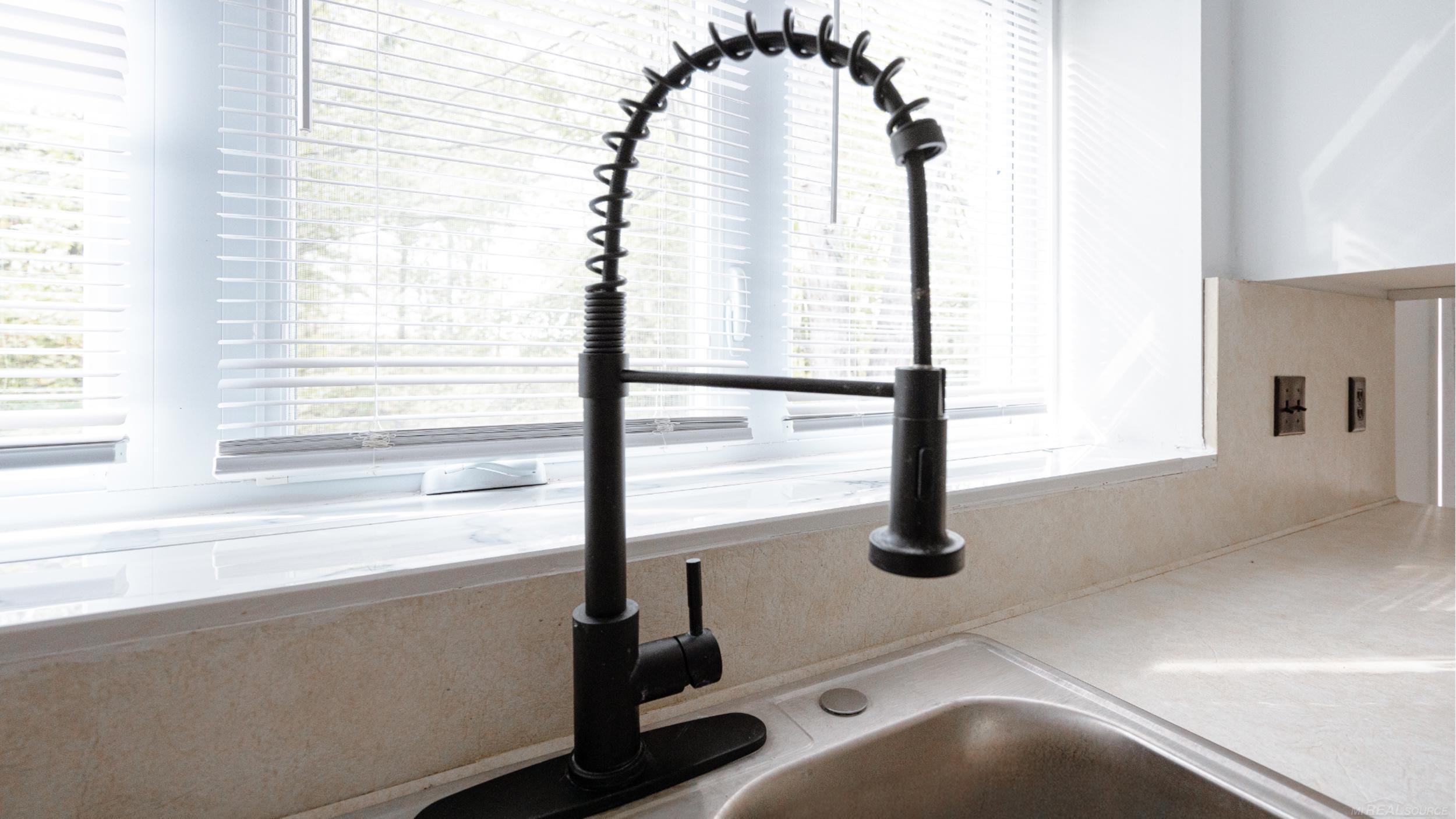 Columbus, Michigan, 48063, United States, 3 Bedrooms Bedrooms, ,3 BathroomsBathrooms,Residential,For Sale,1974296