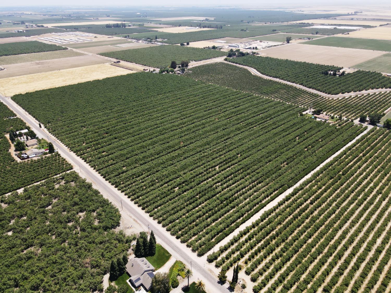 Livingston, California, 95334, United States, 4 Bedrooms Bedrooms, ,3 BathroomsBathrooms,Residential,For Sale,1975641