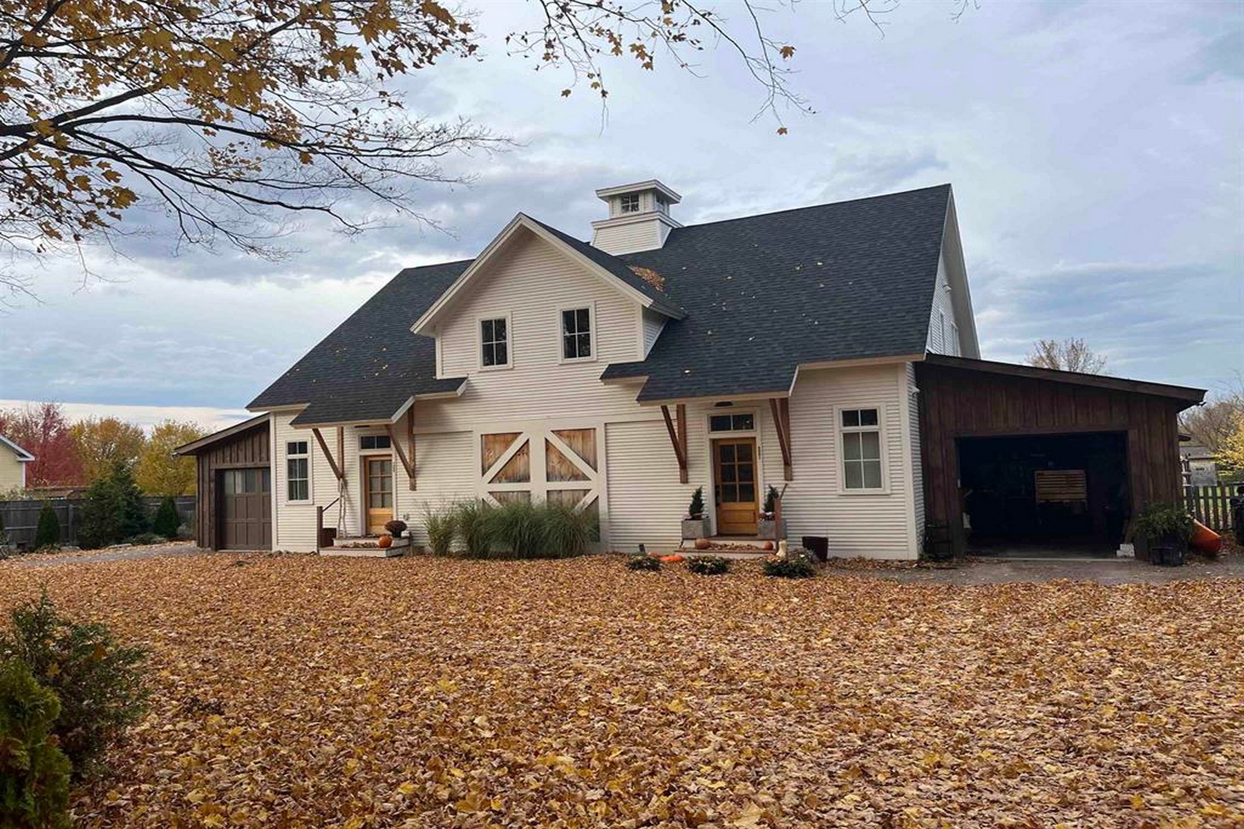  8001 Williston Road - 物件實景