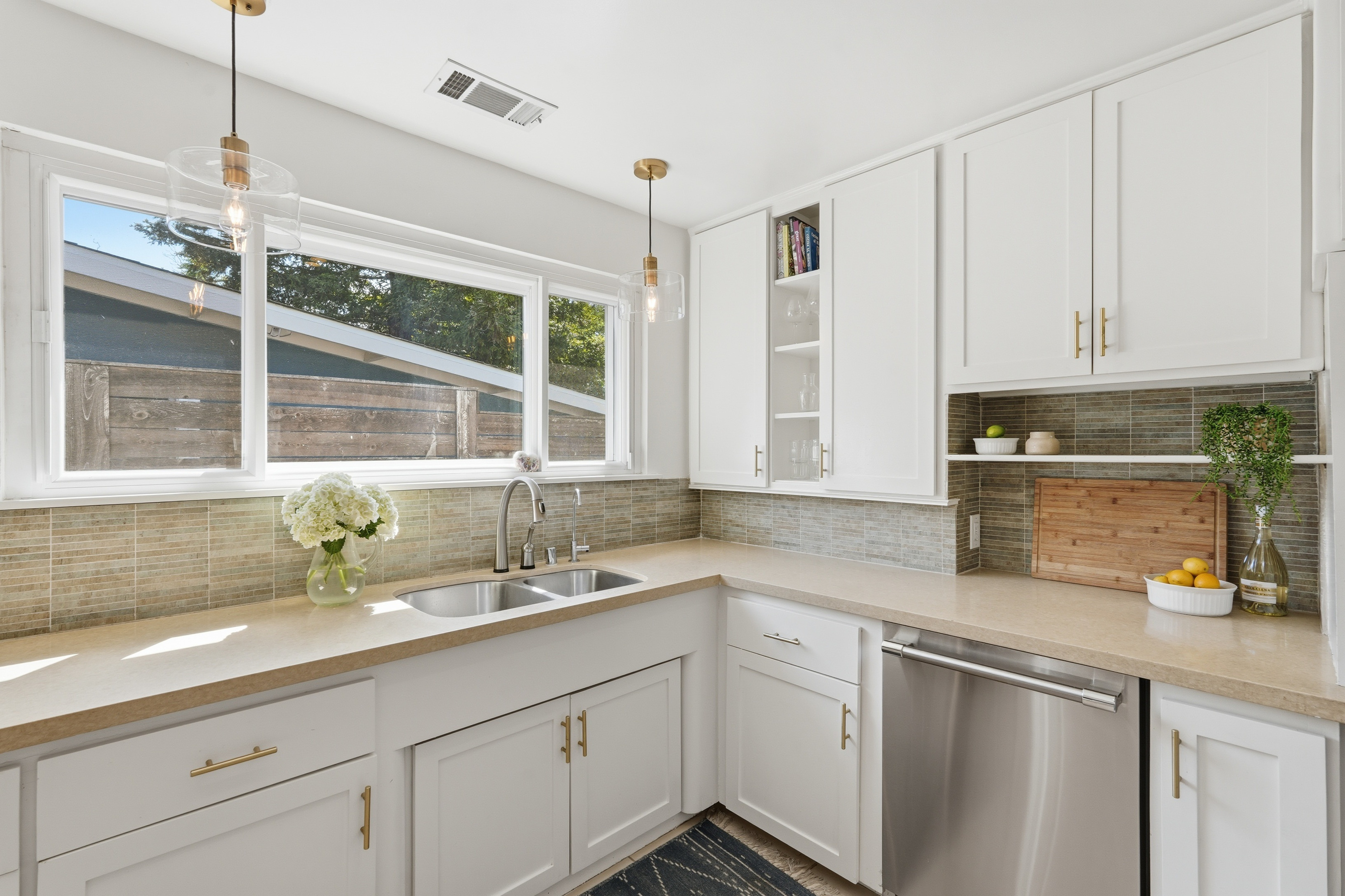  8916 Rayford Drive, Los Angeles, CA 90045 - 物件實景