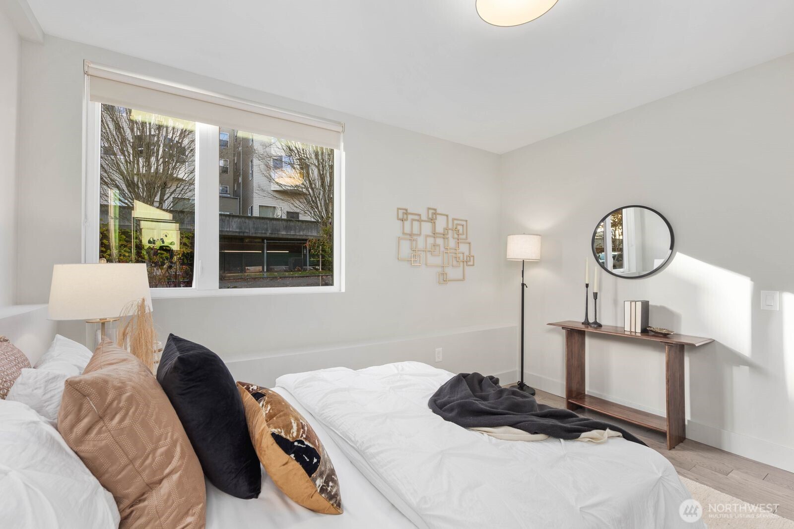 Seattle, Washington, 98103, United States, 3 Bedrooms Bedrooms, ,2 BathroomsBathrooms,Residential,For Sale,1990926