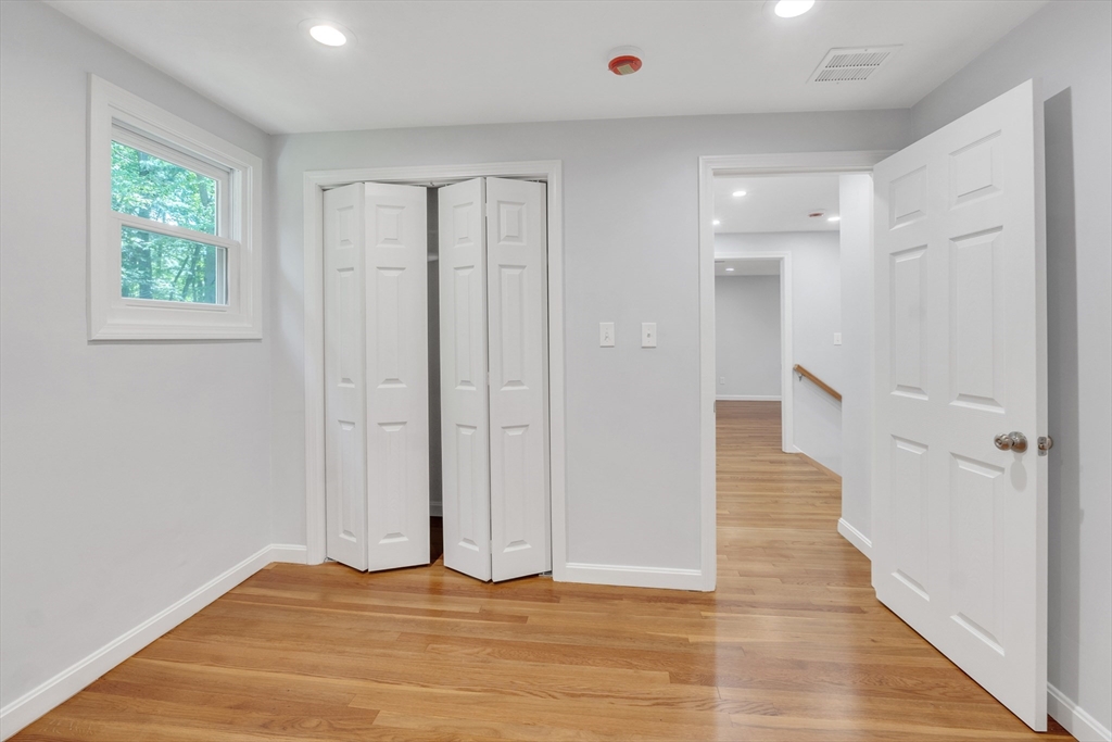 North Attleboro, Massachusetts, 02760, United States, 3 Bedrooms Bedrooms, ,Residential,For Sale,1872136