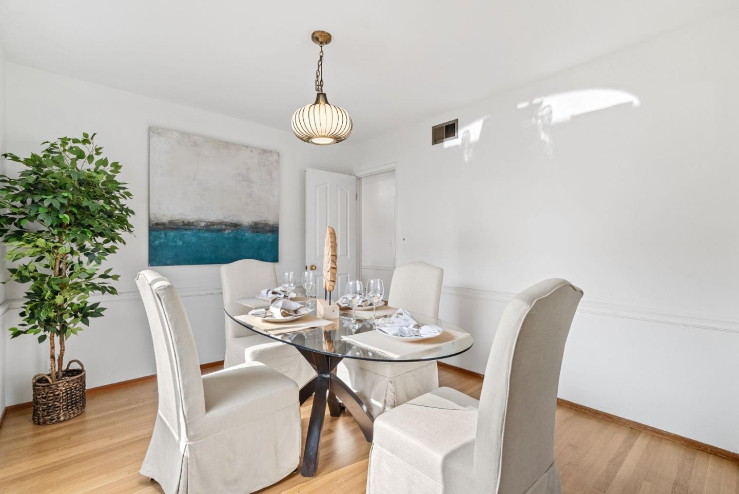 San Jose, California, 95118, United States, 4 Bedrooms Bedrooms, ,2 BathroomsBathrooms,Residential,For Sale,1986269