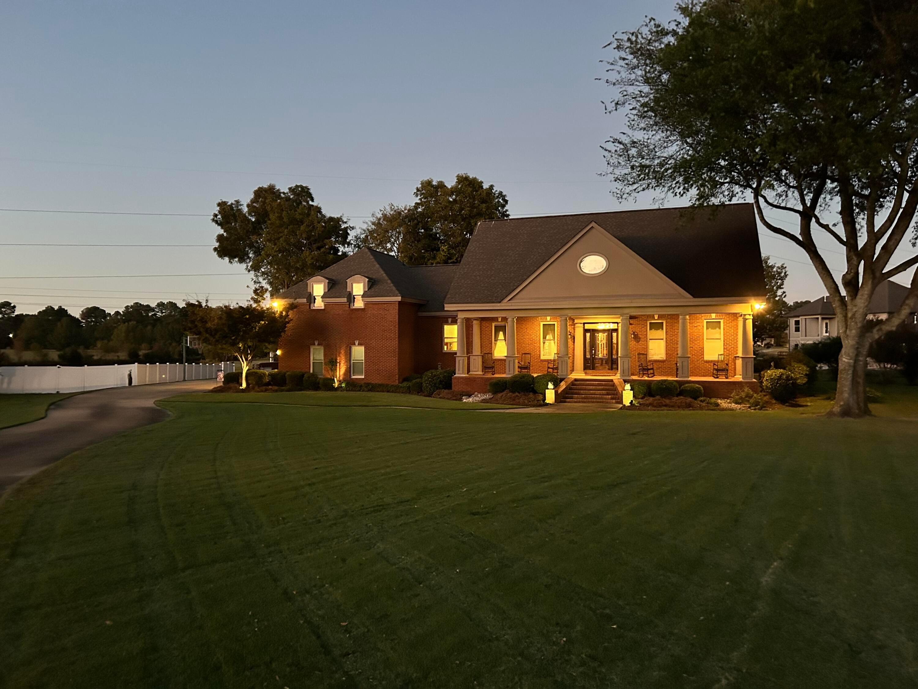 Tupelo, Mississippi, 38801, United States, 4 Bedrooms Bedrooms, ,6 BathroomsBathrooms,Residential,For Sale,1787715