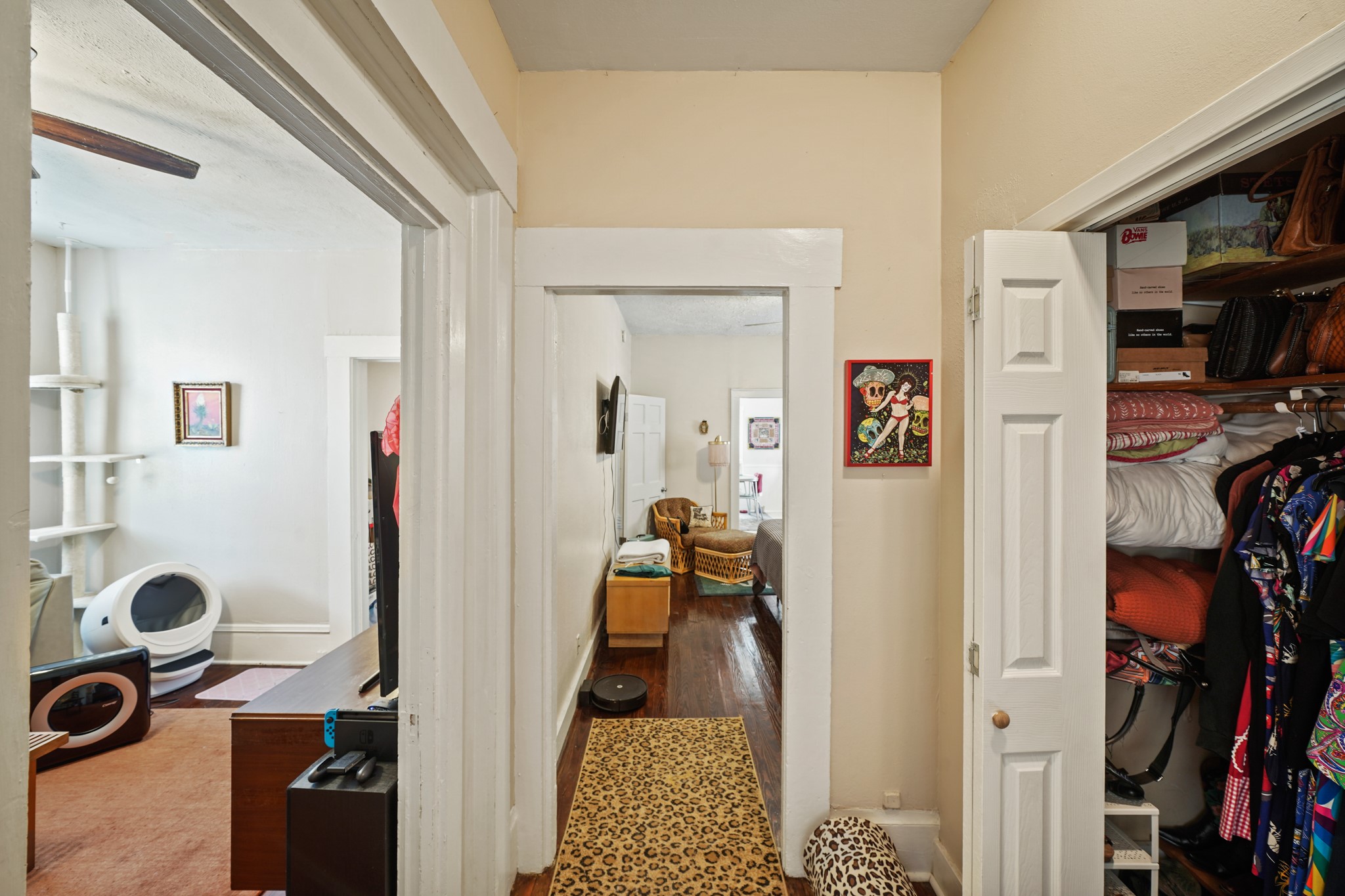 Houston, Texas, 77008, United States, 2 Bedrooms Bedrooms, ,1 BathroomBathrooms,Residential,For Sale,1868340