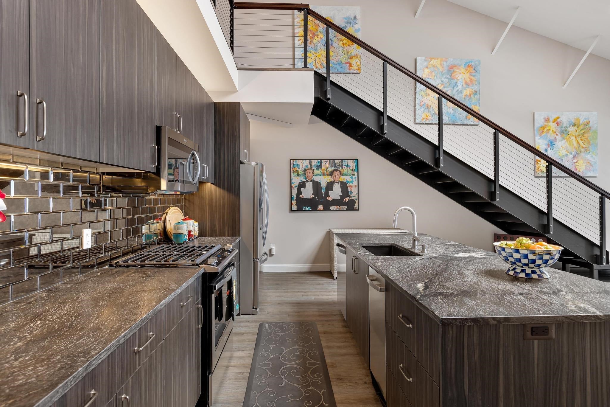 Harrison Twp, Michigan, 48045, United States, 2 Bedrooms Bedrooms, ,3 BathroomsBathrooms,Residential,For Sale,1979598