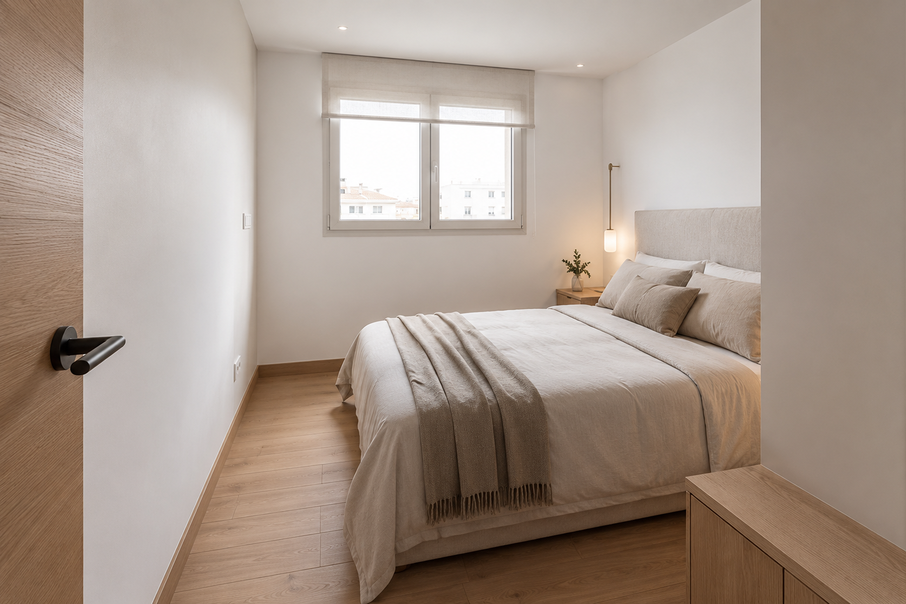  2-bedroom flat with small terrace, fully renovated and ready to move in - 物件實景