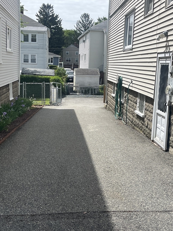 Everett, Massachusetts, 02149, United States, 3 Bedrooms Bedrooms, ,3 BathroomsBathrooms,Residential,For Sale,1923933