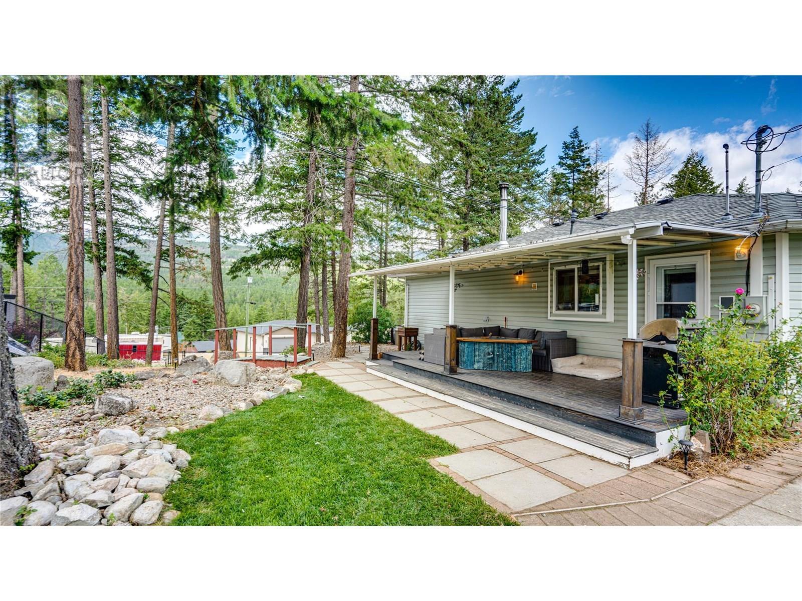 KELOWNA, British Columbia, V1Z 3W5, CA, 2 Bedrooms Bedrooms, ,2 BathroomsBathrooms,Residential,For Sale,1897605