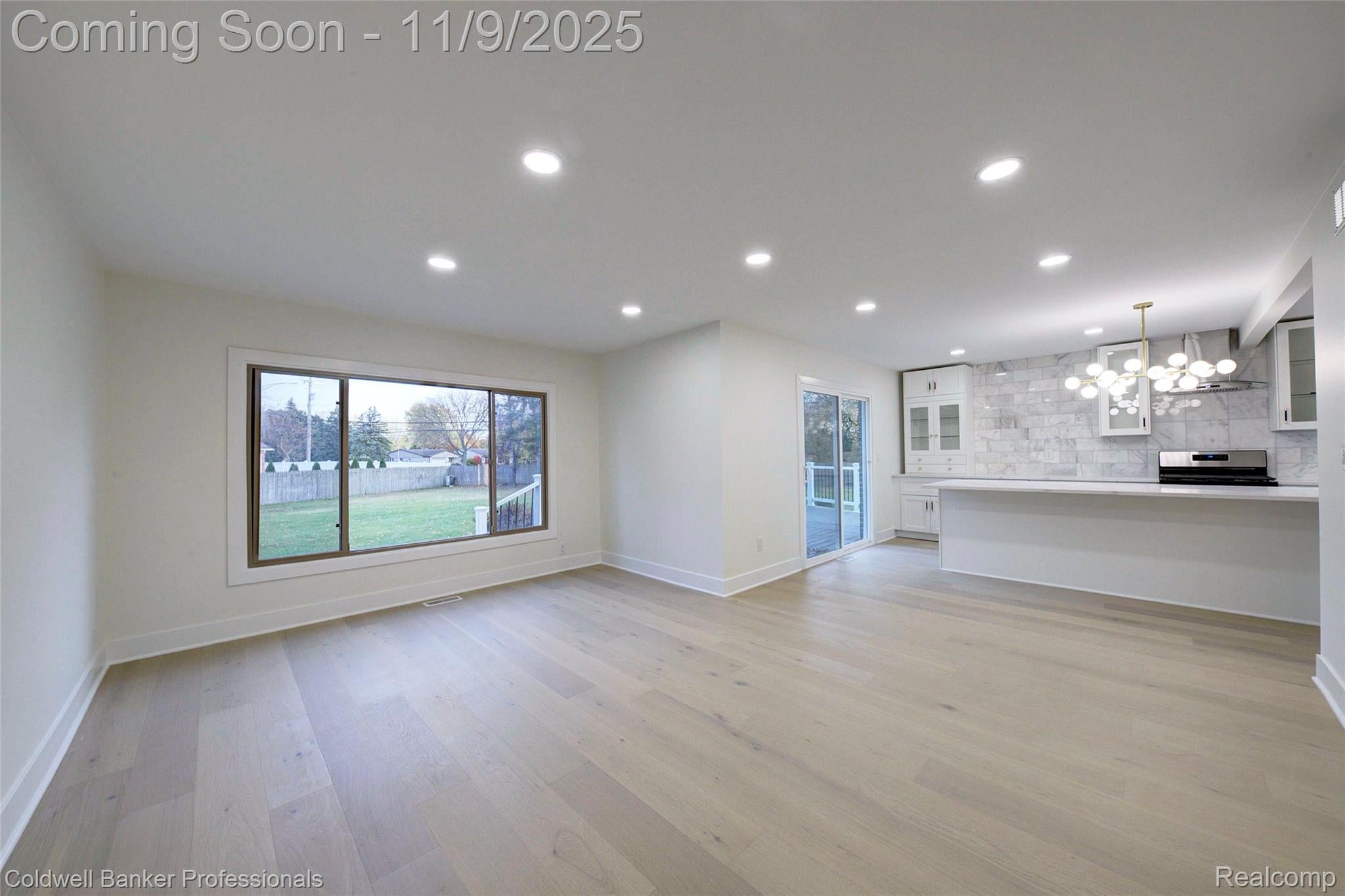 Troy, Michigan, 48085, United States, 4 Bedrooms Bedrooms, ,2 BathroomsBathrooms,Residential,For Sale,1989080