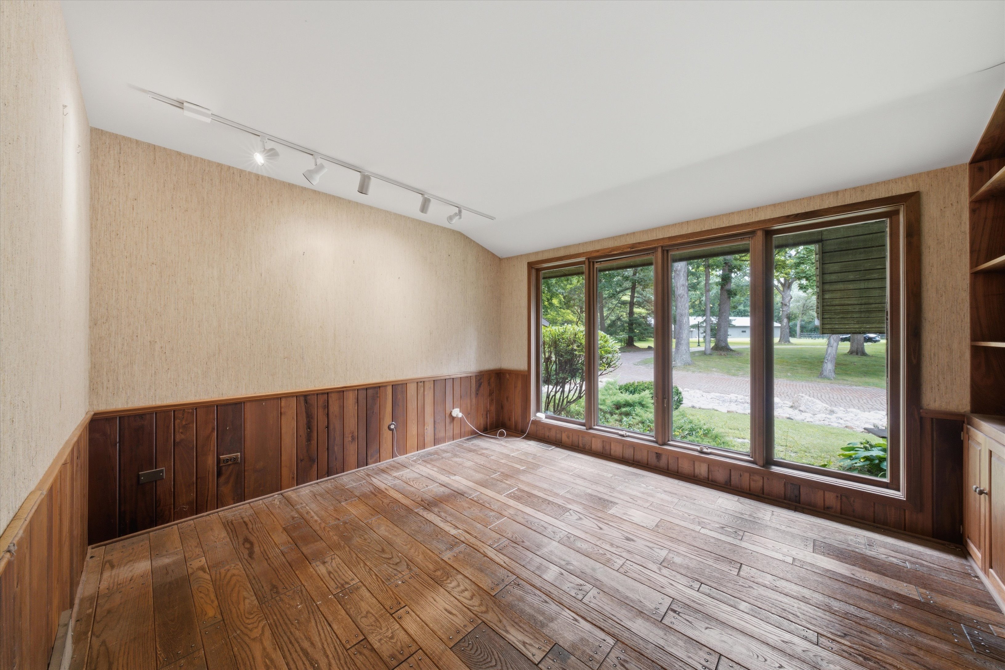  Private Country Estate Situated on Over Nine Acres of Beautiful Open Grounds - 物件實景