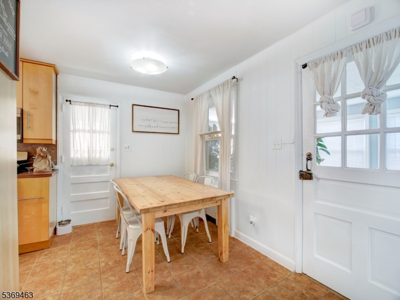 Union Twp., New Jersey, 07083, United States, 4 Bedrooms Bedrooms, ,2 BathroomsBathrooms,Residential,For Sale,1901304