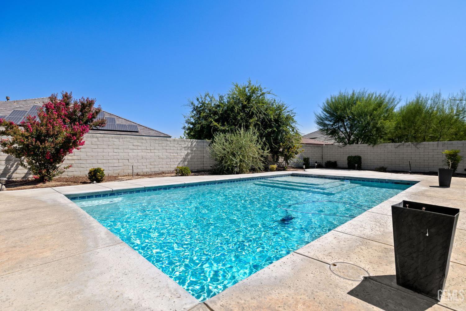 Bakersfield, California, 93311, United States, 4 Bedrooms Bedrooms, ,3 BathroomsBathrooms,Residential,For Sale,1926375