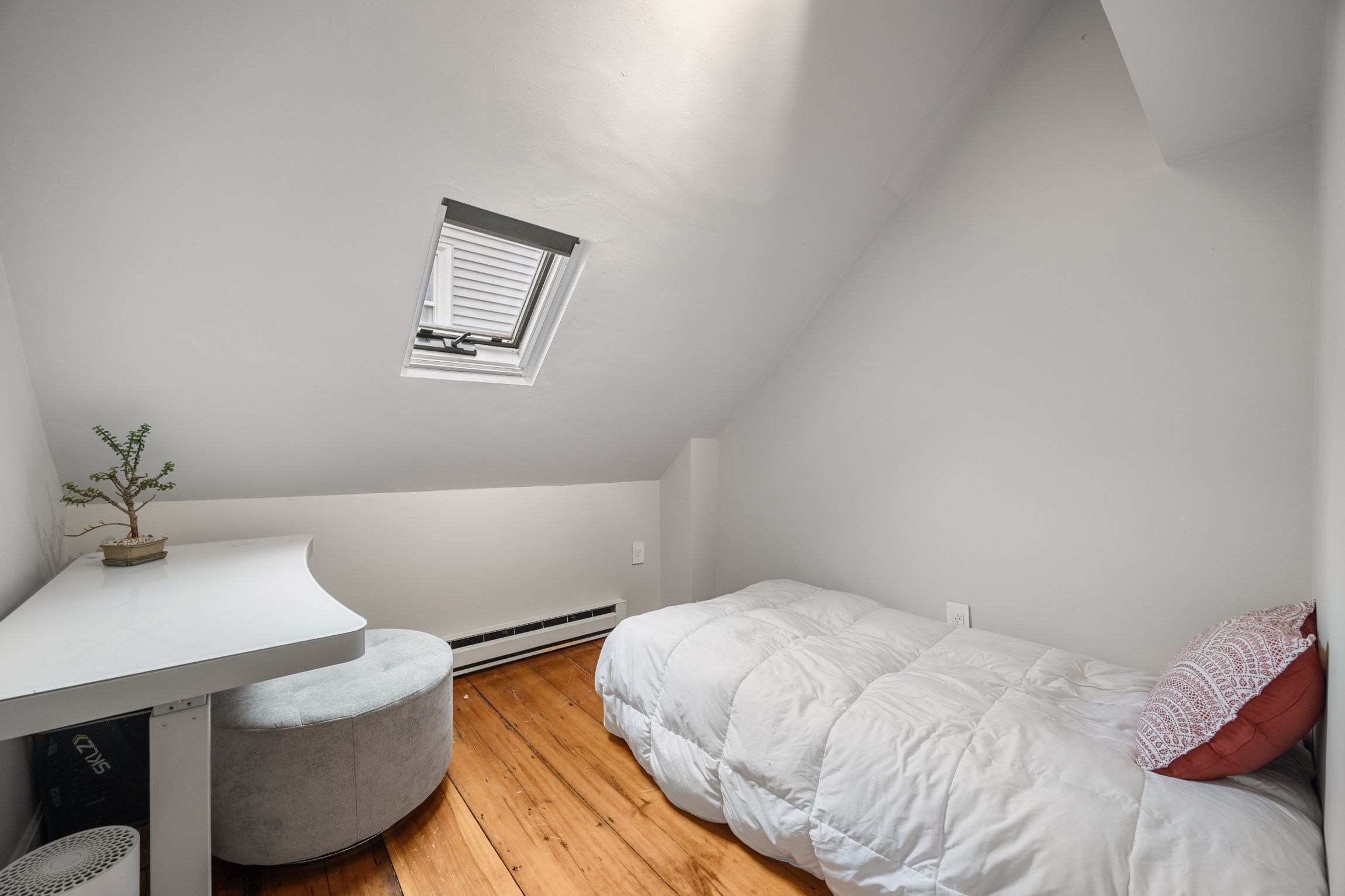  4 Mead Street Ct, Boston, MA, 02129 - 物件實景